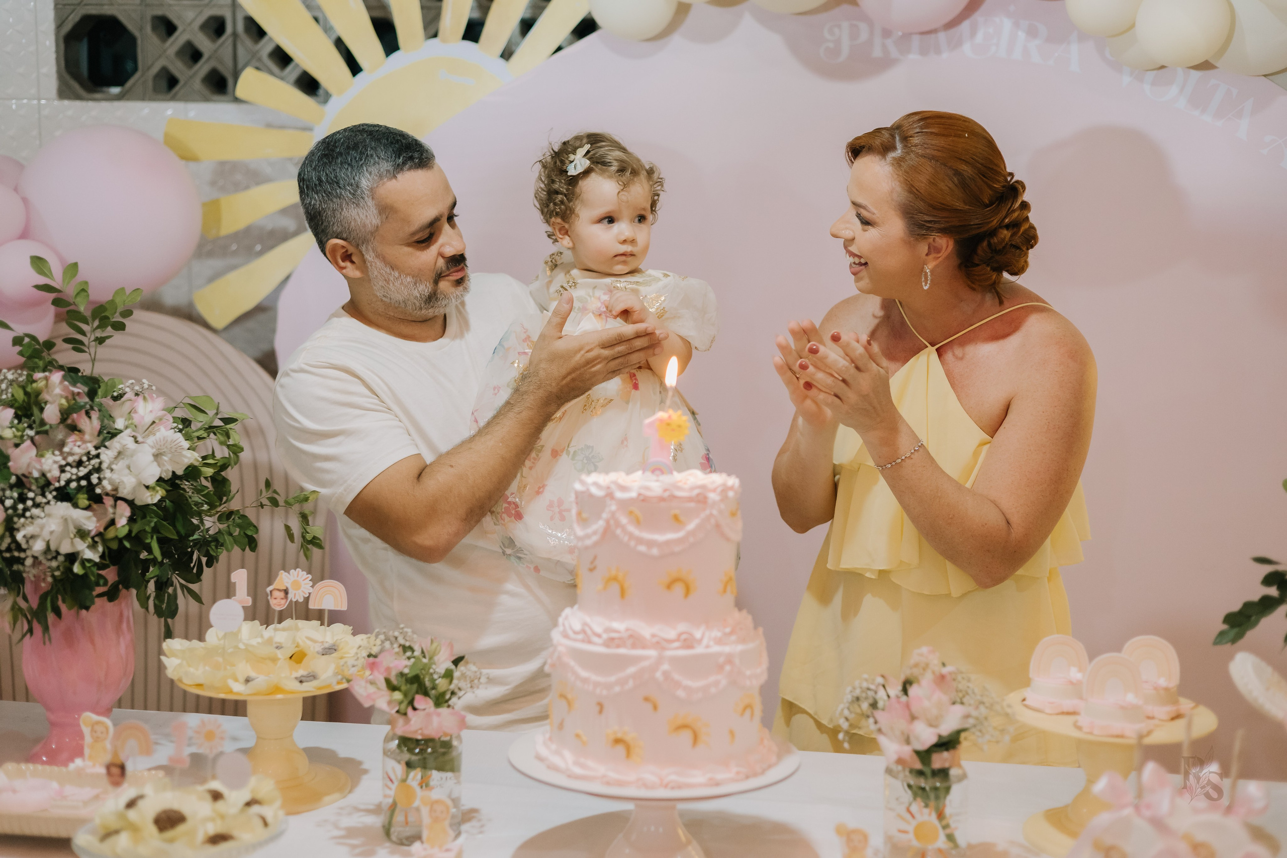 Aurora — 1 ano. Fotógrafo Richard Silvestre — Casamentos na Bahia