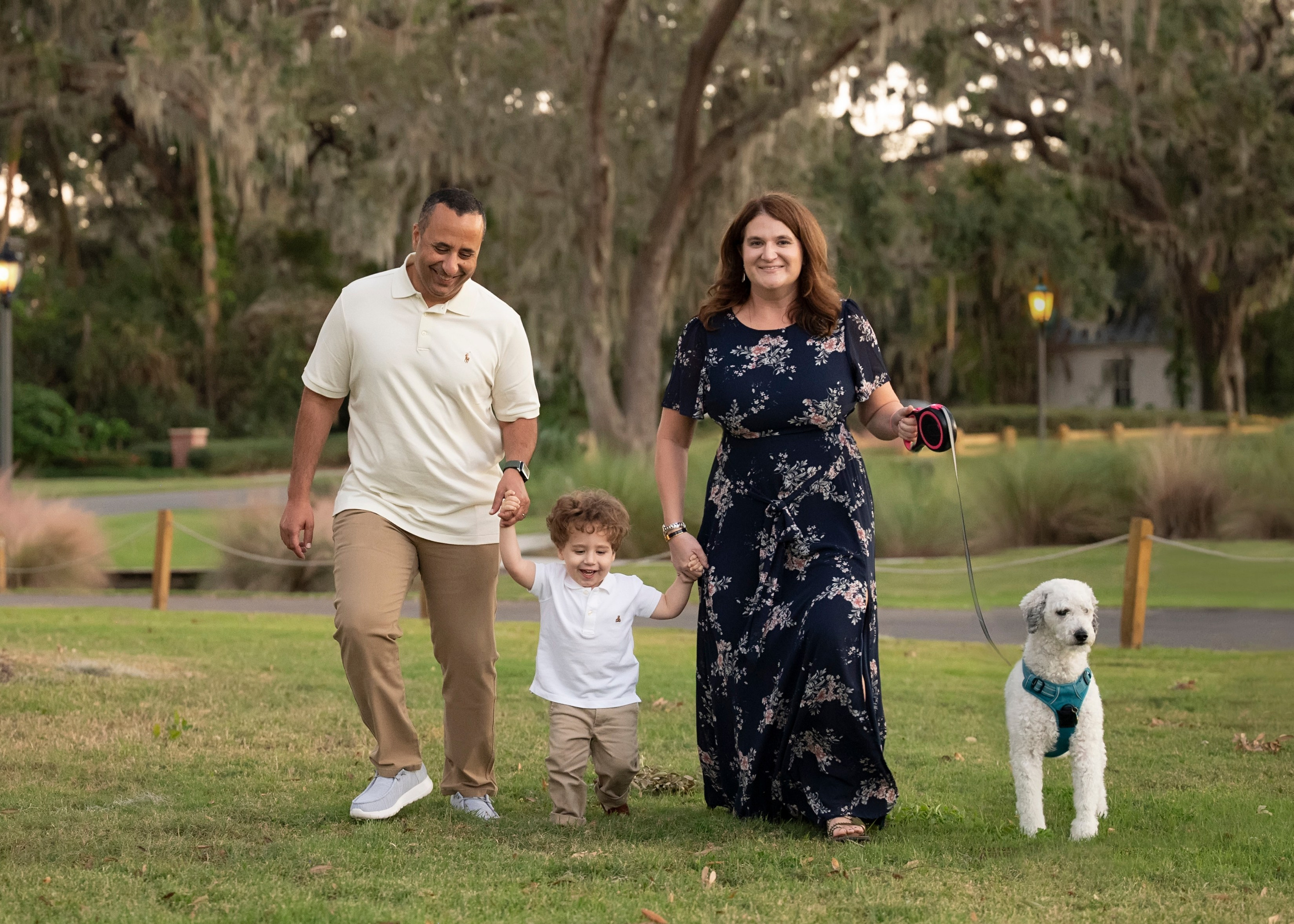 Family session outside. Portrait, kids and family photographer in Wesley Chapel Alina Alice Osipova