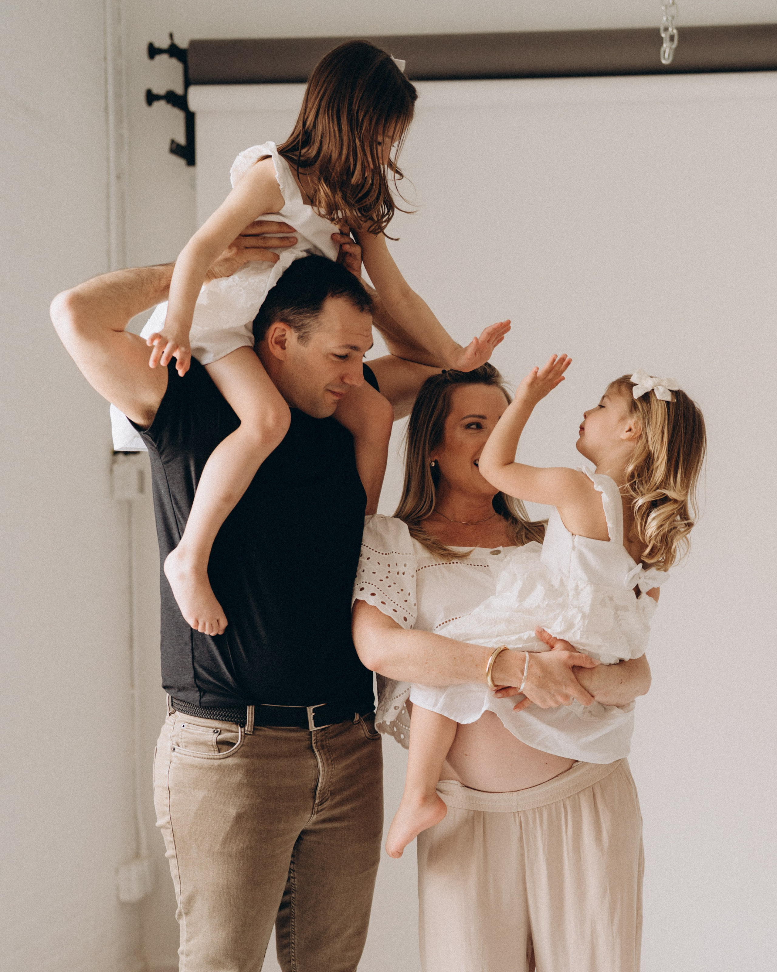 Emily. Modern maternity photographer in Long Island New York