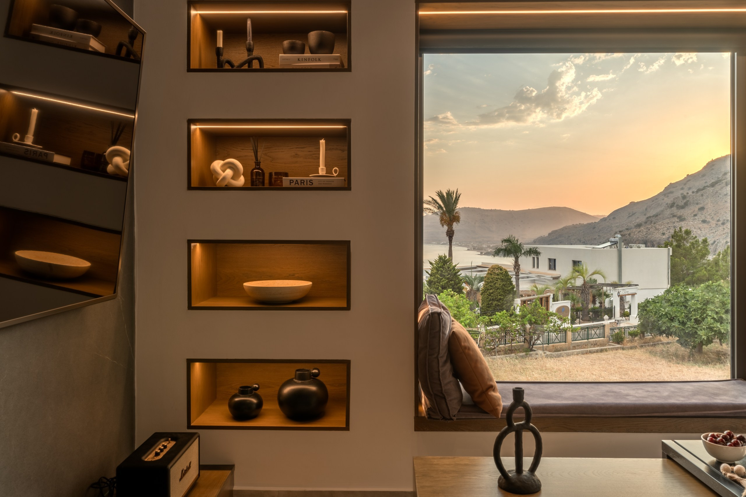 Idomenea Interior. Photo & Videos