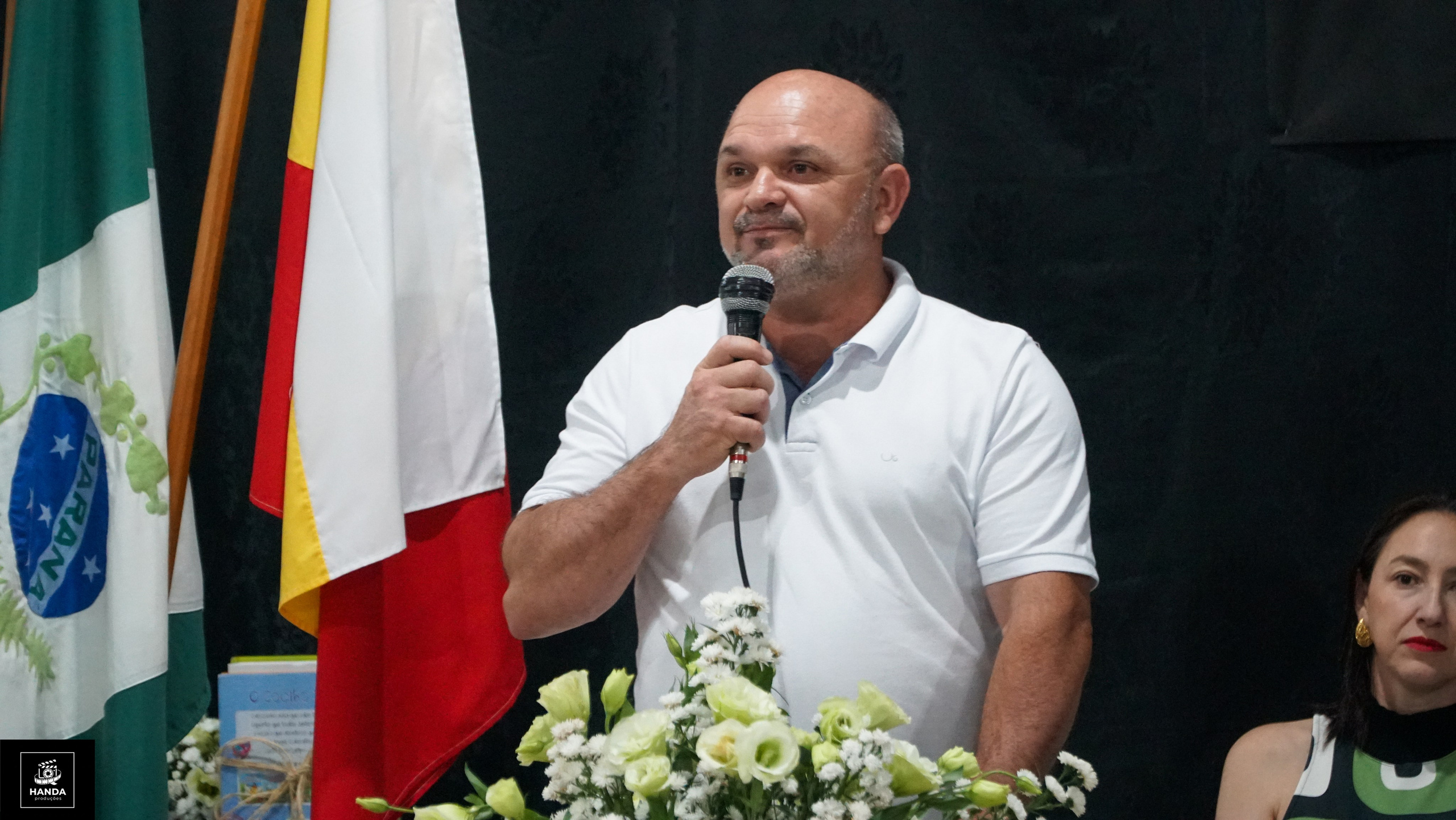 Noite autógrafos colégio Aurélio Buarque de Holanda. Handa Produções