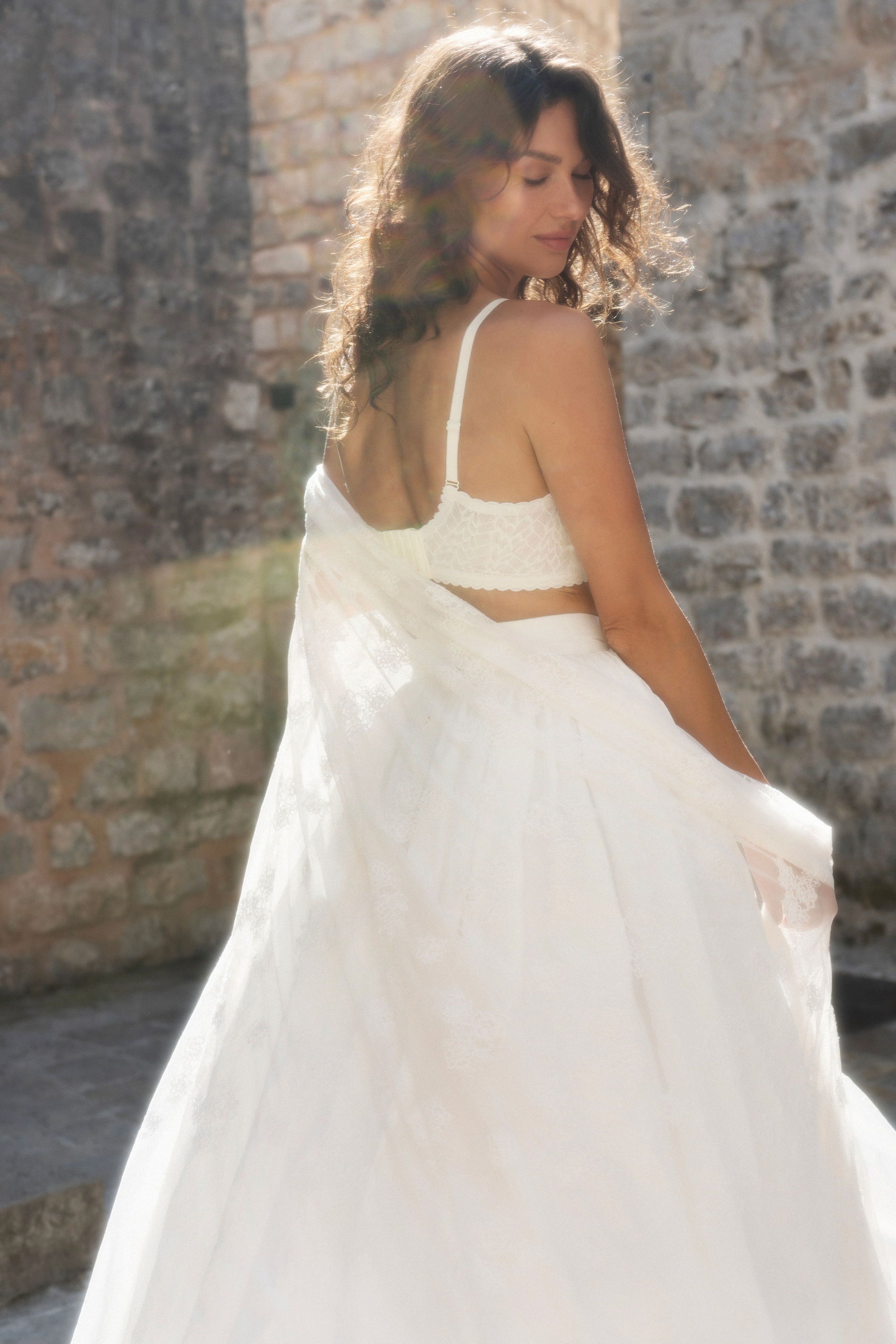 NASTYA ANIKINA Wedding dress. Minimalist brand photographer & videographer | Raw sincerity. Pure Form