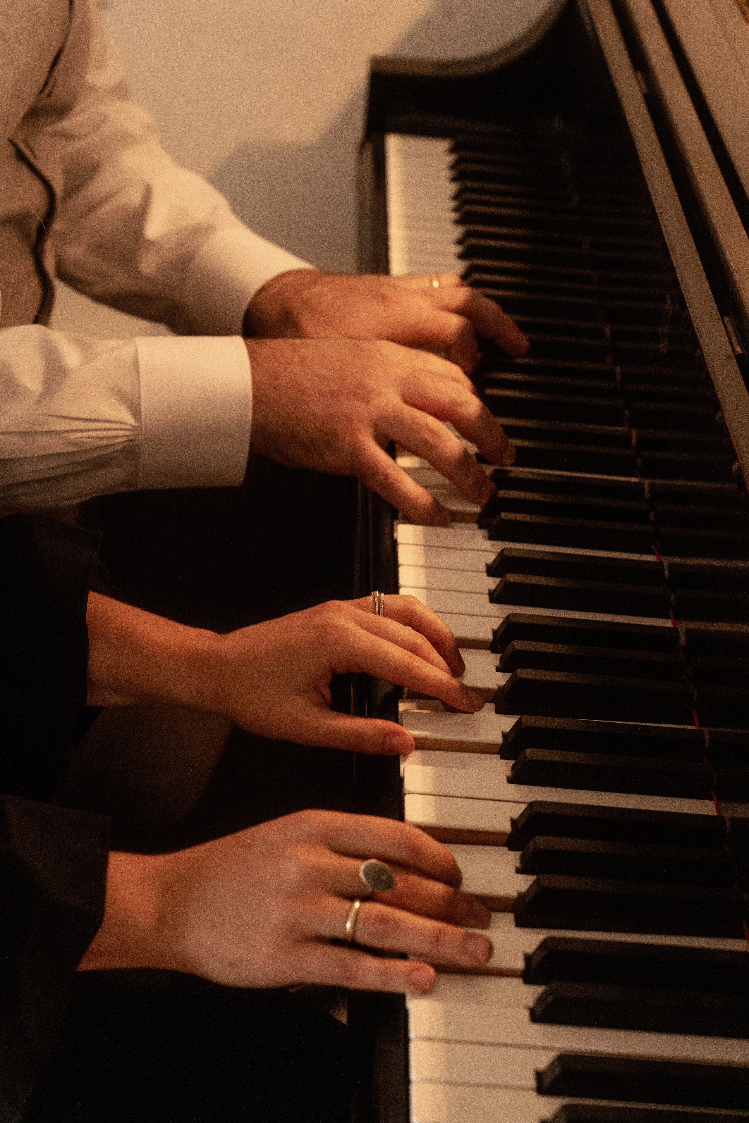 COUPLES & ENGAGEMENT. Daria Deschain Cinematic Photography in Connecticut