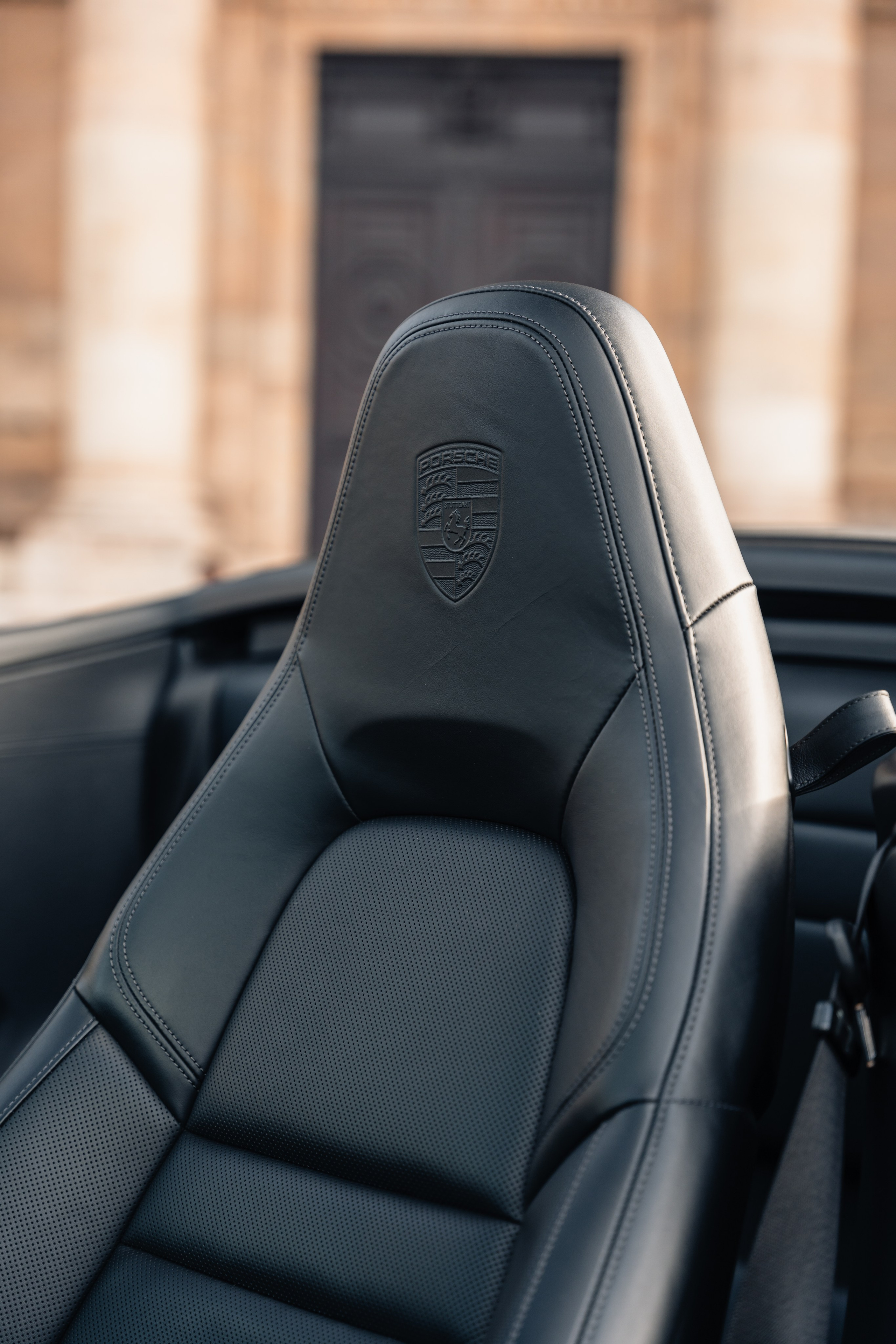 Porsche 911 Carrera 4 S Cabriolet. Photographer in Paris — Vitalii Motruk