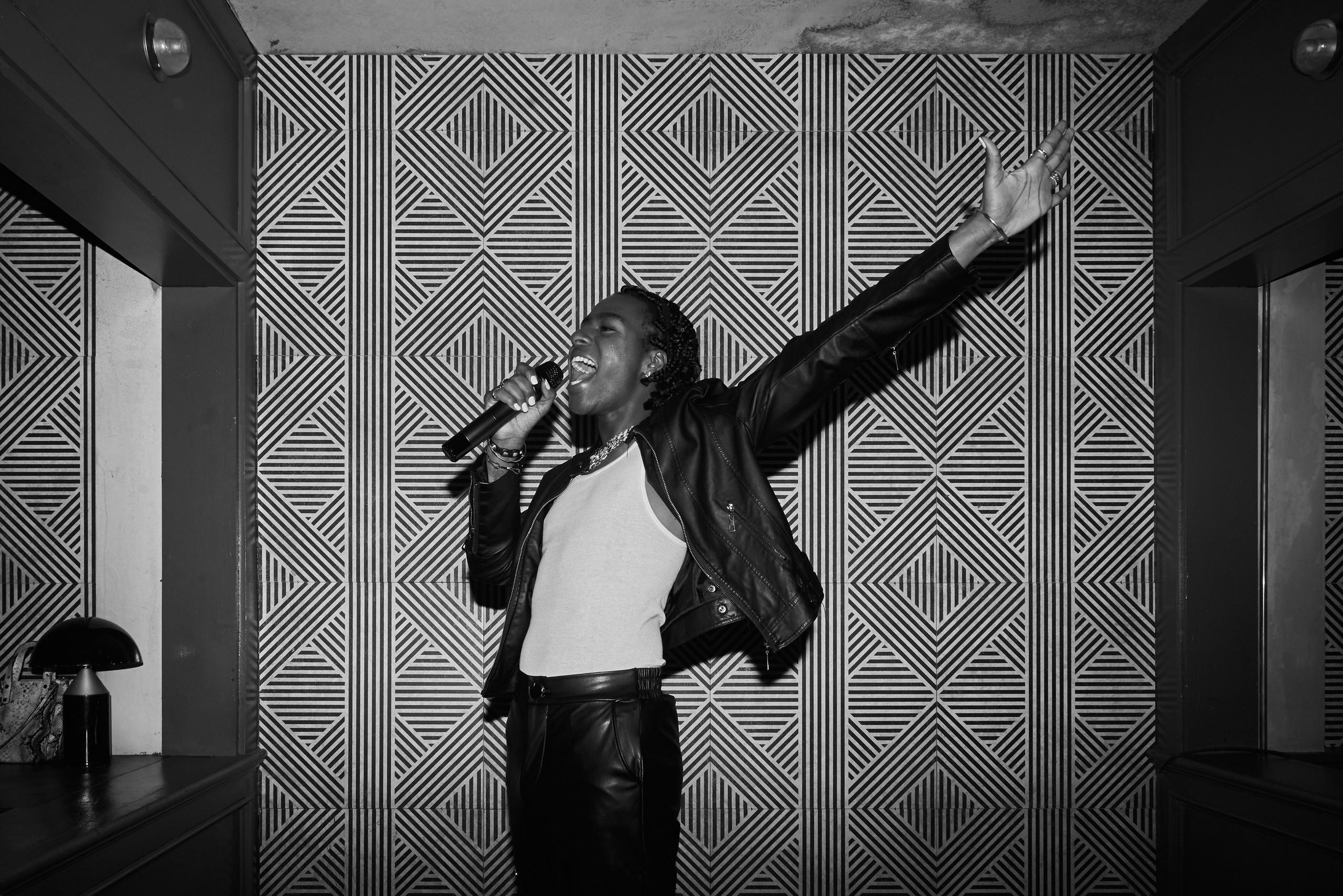 Alik Bulan singer Los Angeles