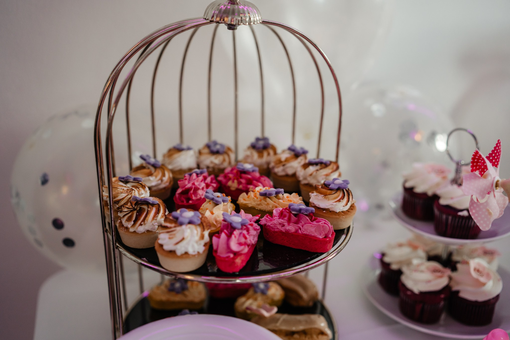 Fotografii de Botez Pline de Emoție pentru Sasha și Familie