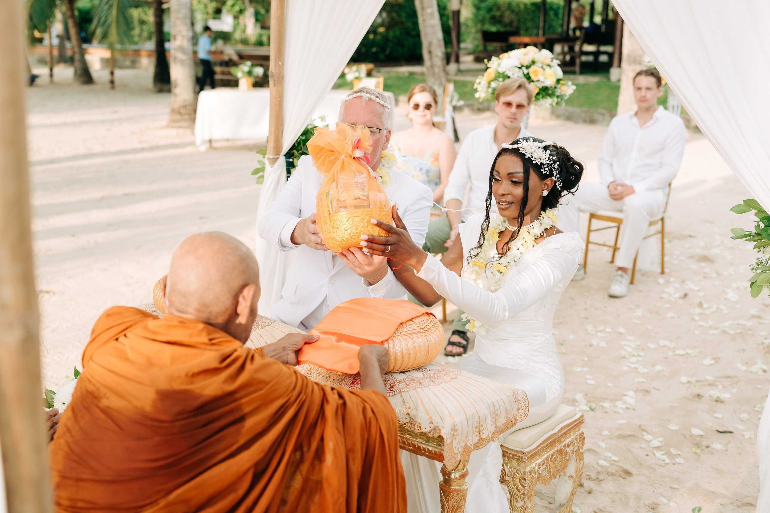 GRACE & MARTIN. Буддийская свадебная церемония на Самуи, Таиланд