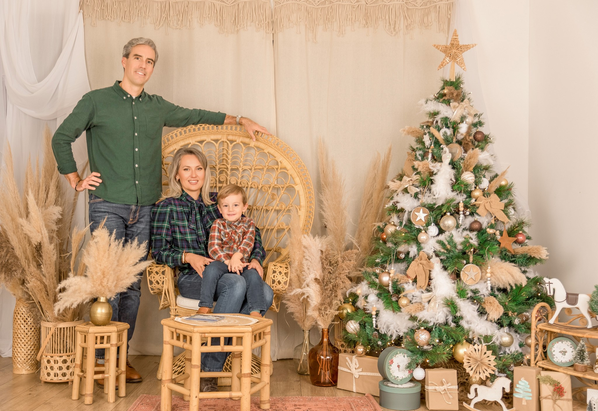 Exemples séance photo Noel - Déco boho. Maria Pinaton - photographe à Douai, Lille, Bondues, Nord - grossesse, nouveau né, famille, mariage, portrait, enfant, couple