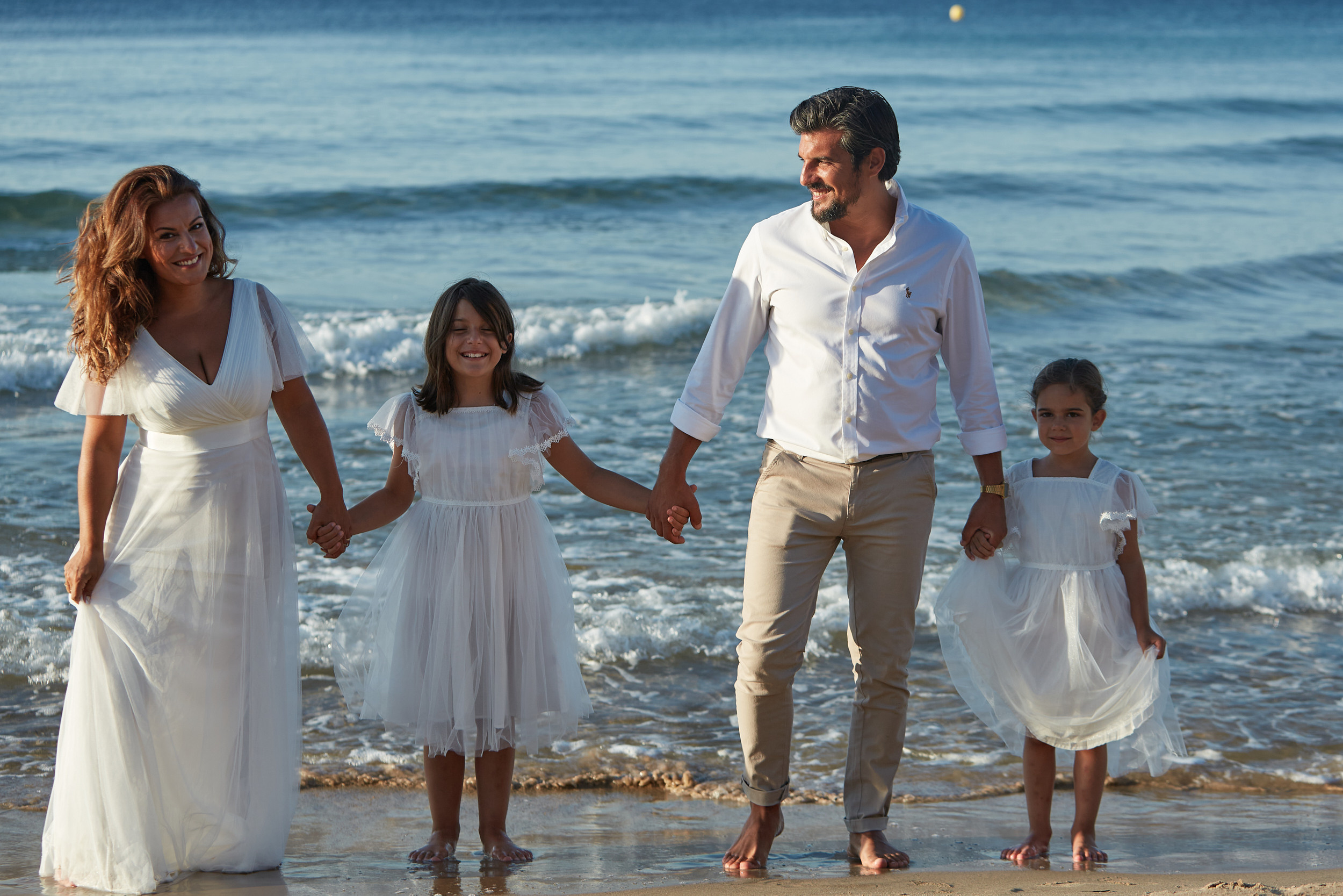 Silvia con familia. NATALYA FOTOS FOTOGRAFO ALTEA - ALICANTE Семейный фотограф в Аликанте