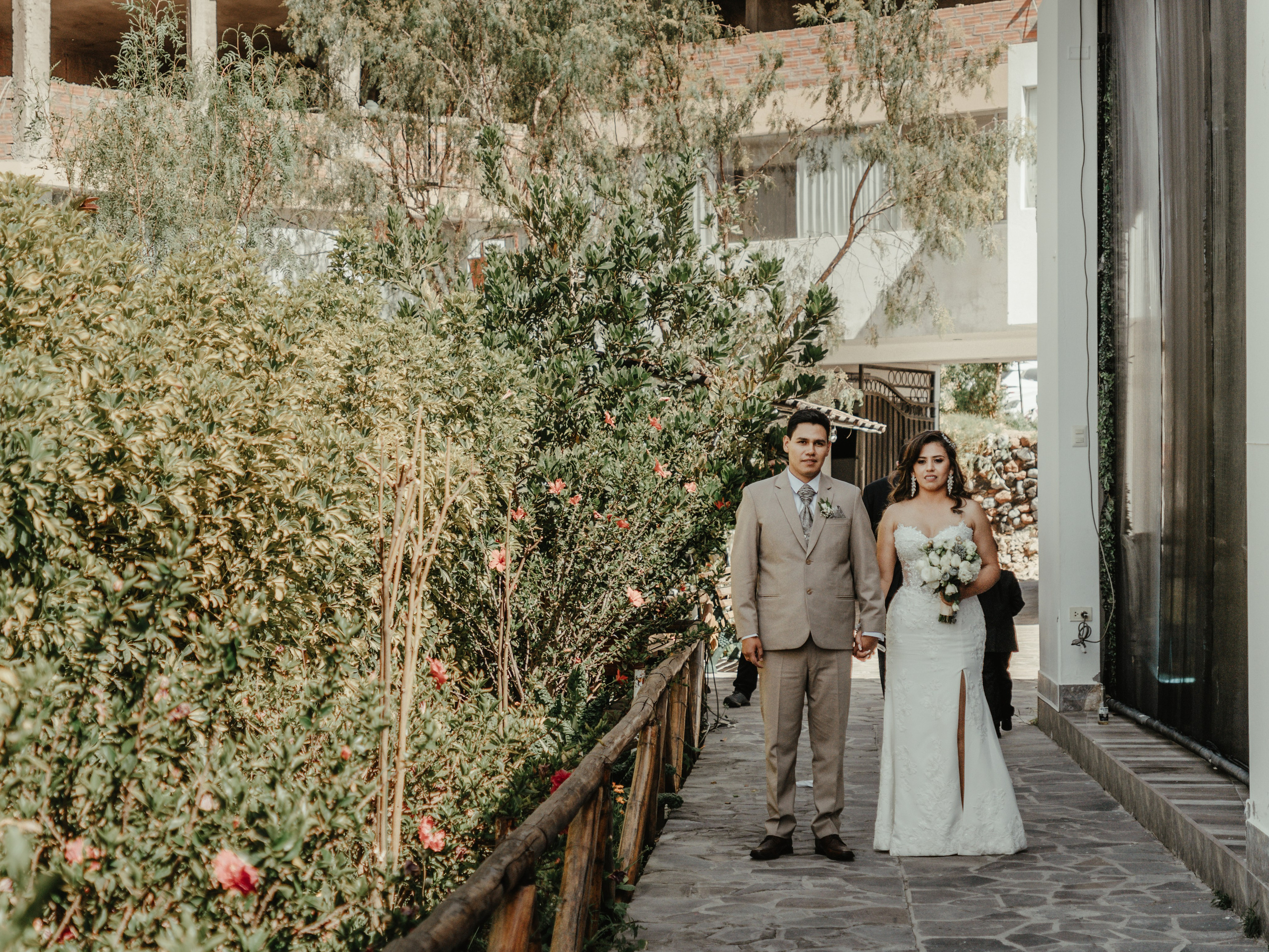 CARLA Y MARIO BODA RELIGIOSA. Studio KVTA | Fotografía y Video de Bodas en Arequipa