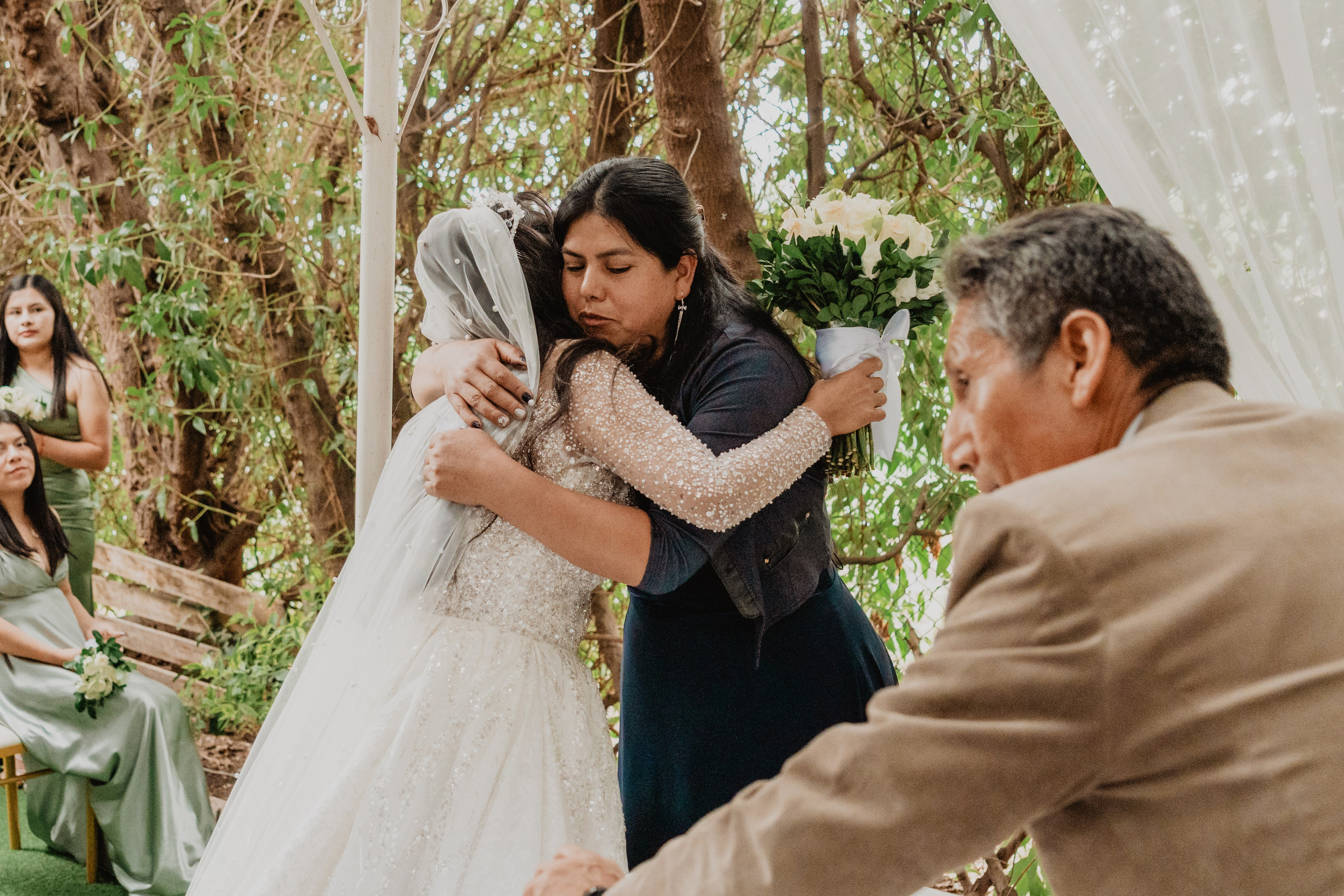 FERNANDO + MARIBEL | BODA RELIGIOSA. Studio KVTA | Fotografía y Video de Bodas en Arequipa
