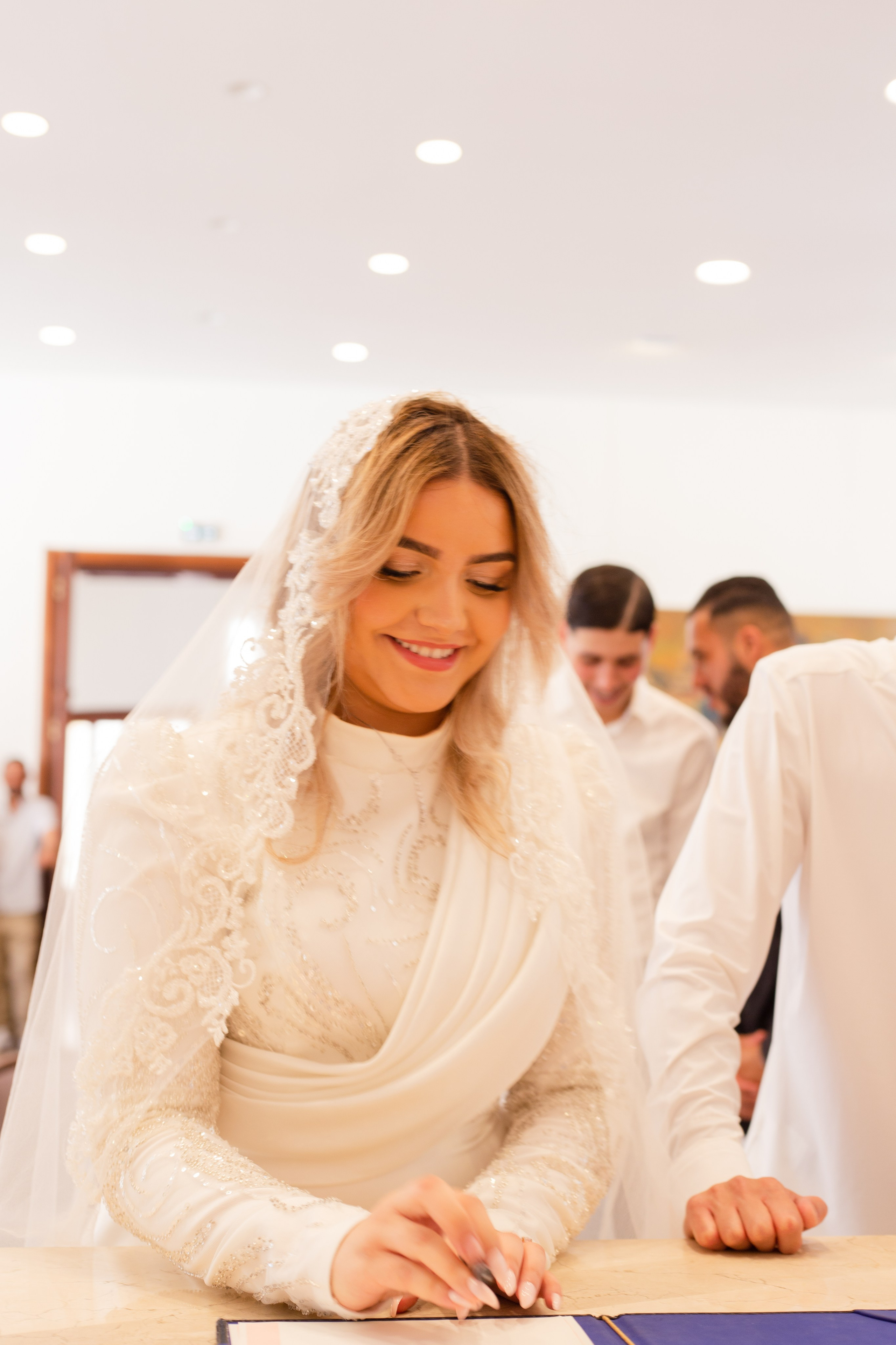Yassine et Sahra. Studio photo « Partage ton bonheur » – Photographe famille près de Châtellerault, Poitiers et Tours