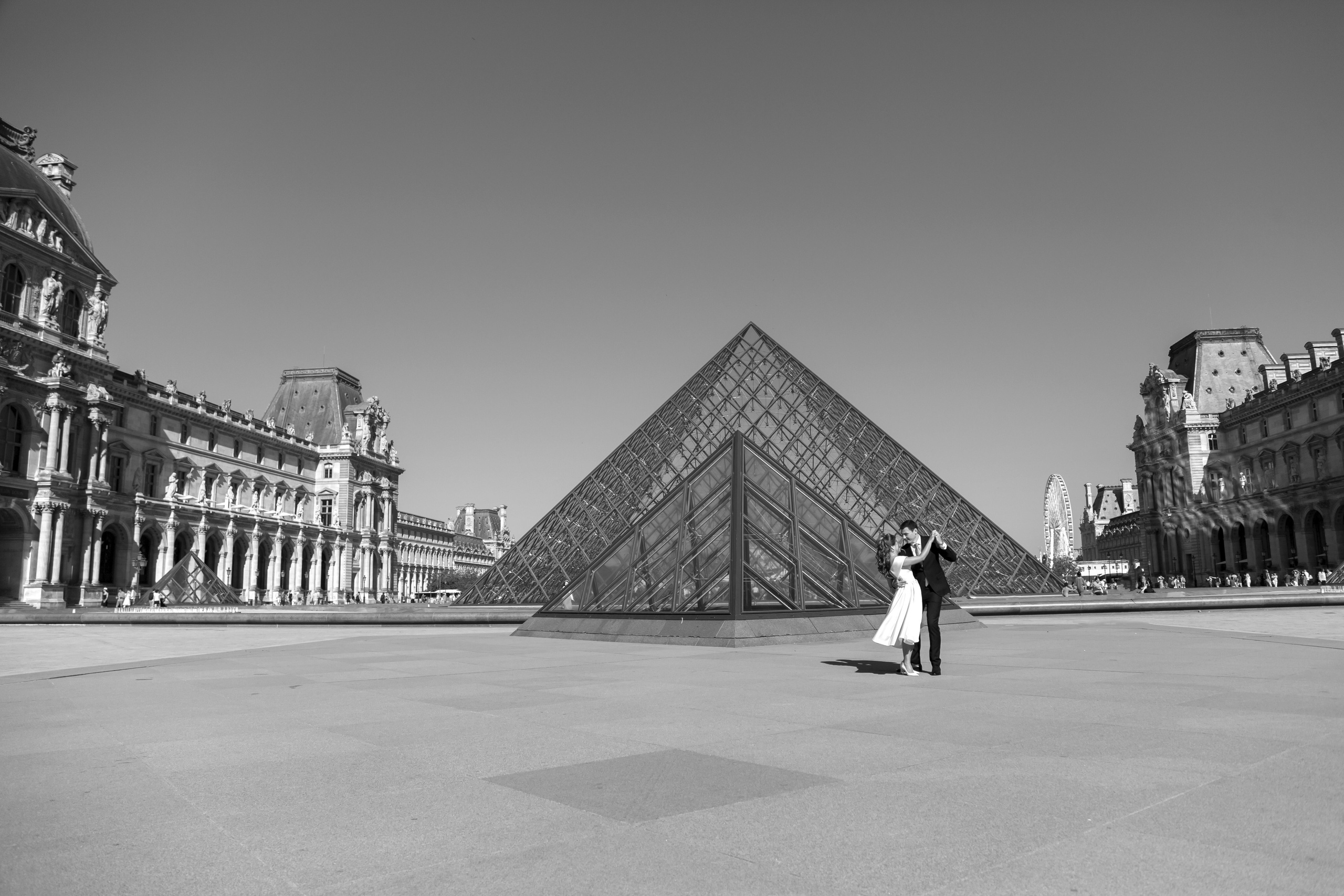Musée du Louvre / Dmitry & Flavia. Wedding, event and family photographer in Paris, Emilian Olaru