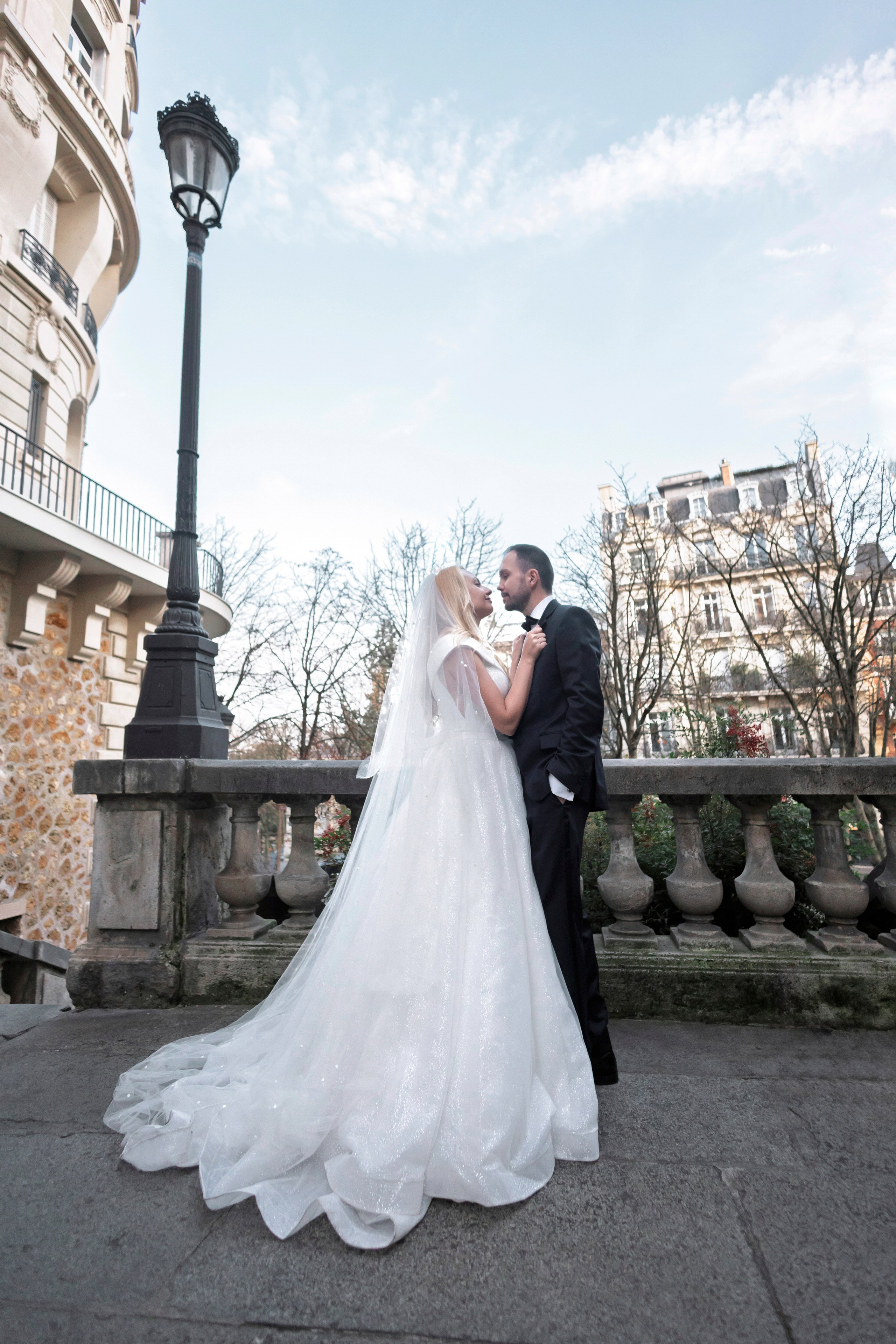 Eiffel Tower / Trifan & Raluca. Wedding, event and family photographer in Paris, Emilian Olaru