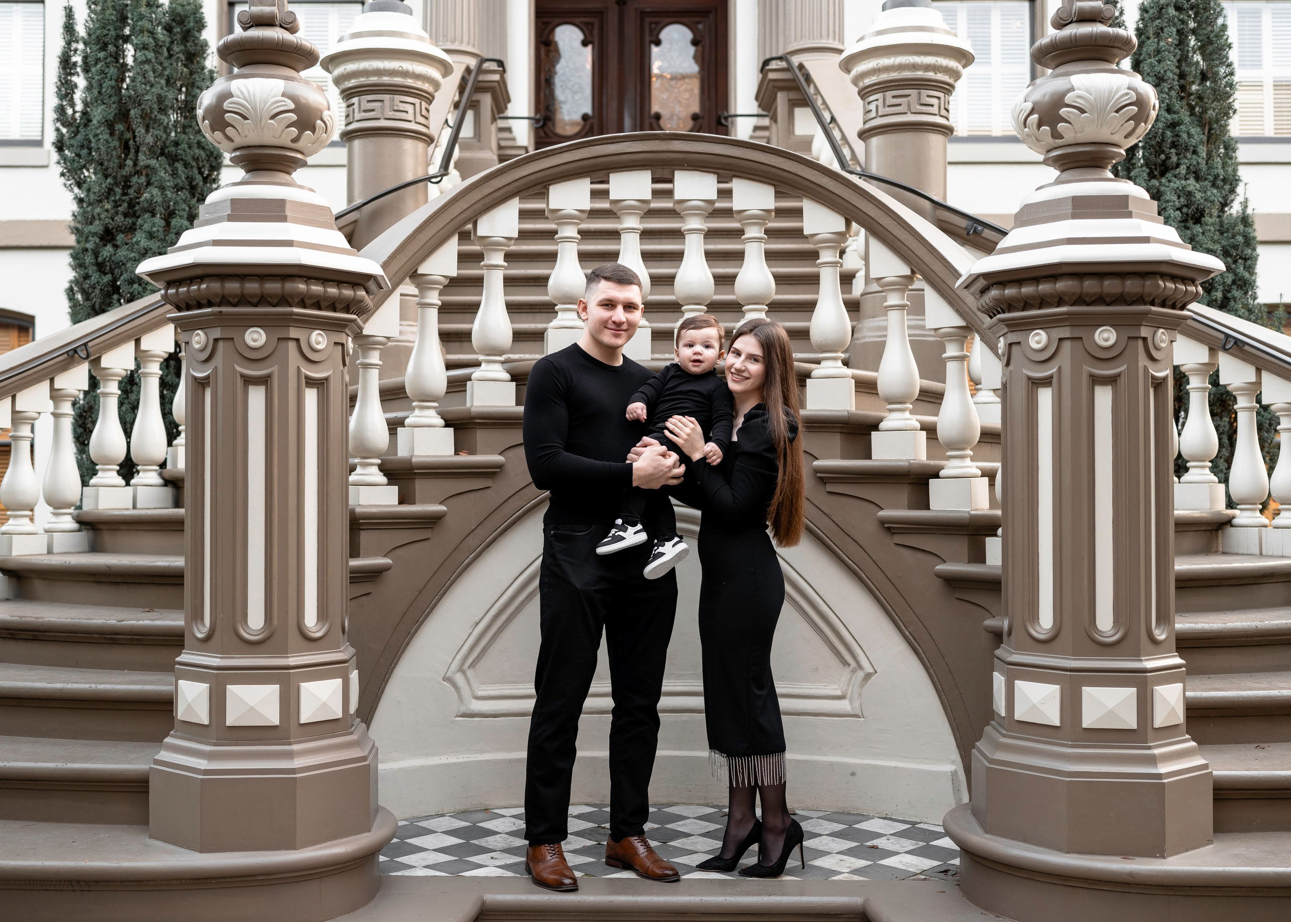 Artem, Nadia & Elisha. Family photographer in Sacramento | Sofia Pavenko