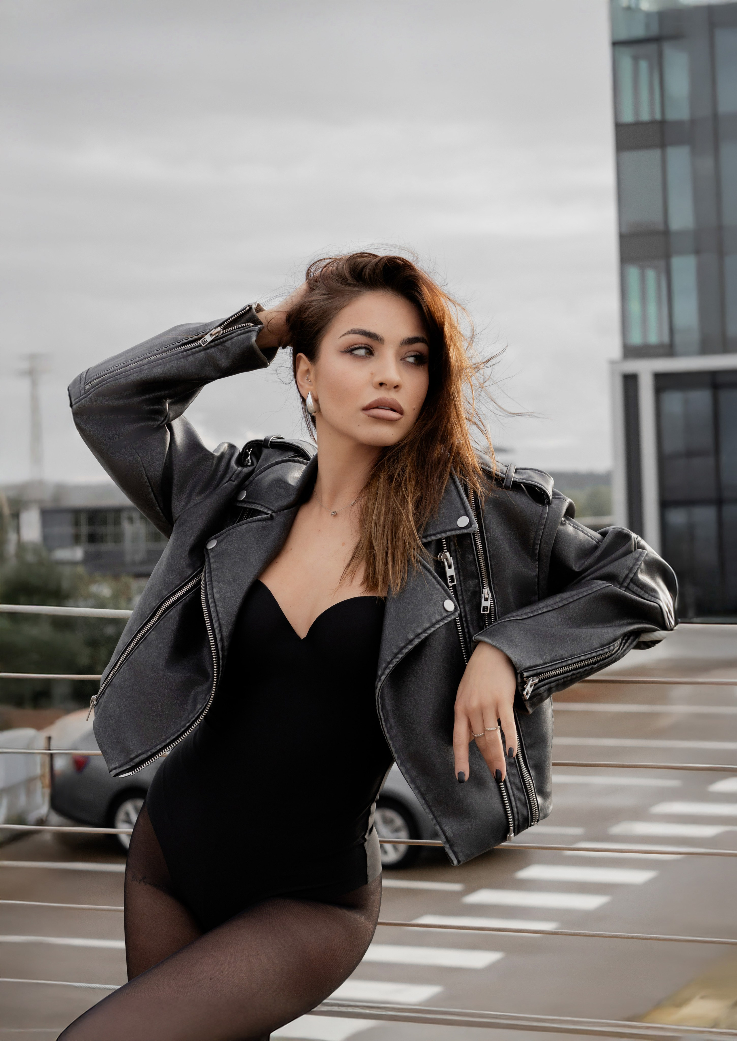 Съёмка на крыше | Городской стиль и свобода. Бренд & Женский фотограф в Таллинне / Фотограф Таллинн