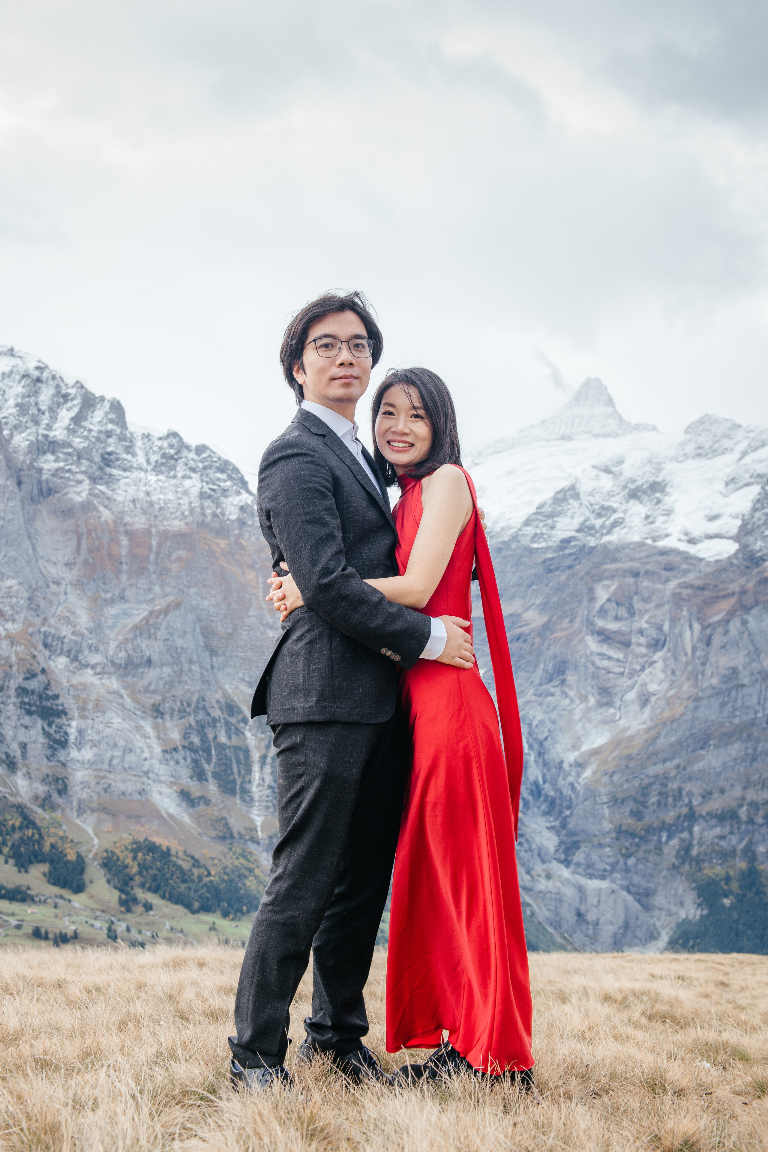 Kaiwen & Xiaoming Grindelwald, Switzerland. I am Elena Altendorfer. Wedding photographer in Zurich and Switzerland