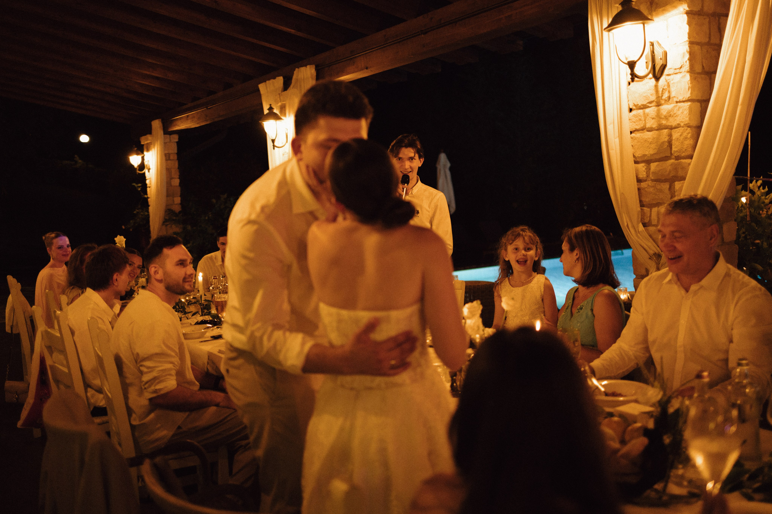 Emotional wedding moments at Lake Garda