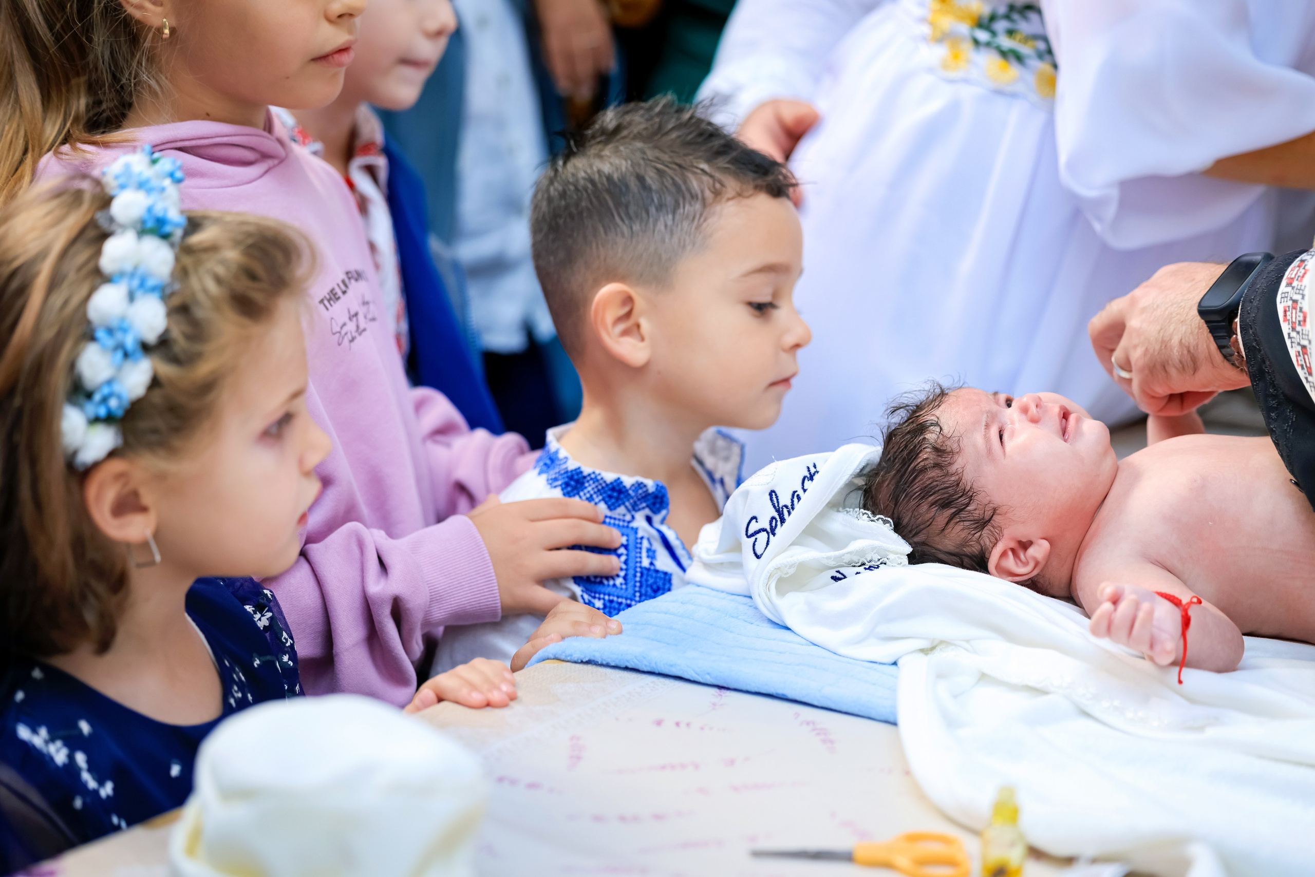 Andrei Sebastian. Moments By Gub