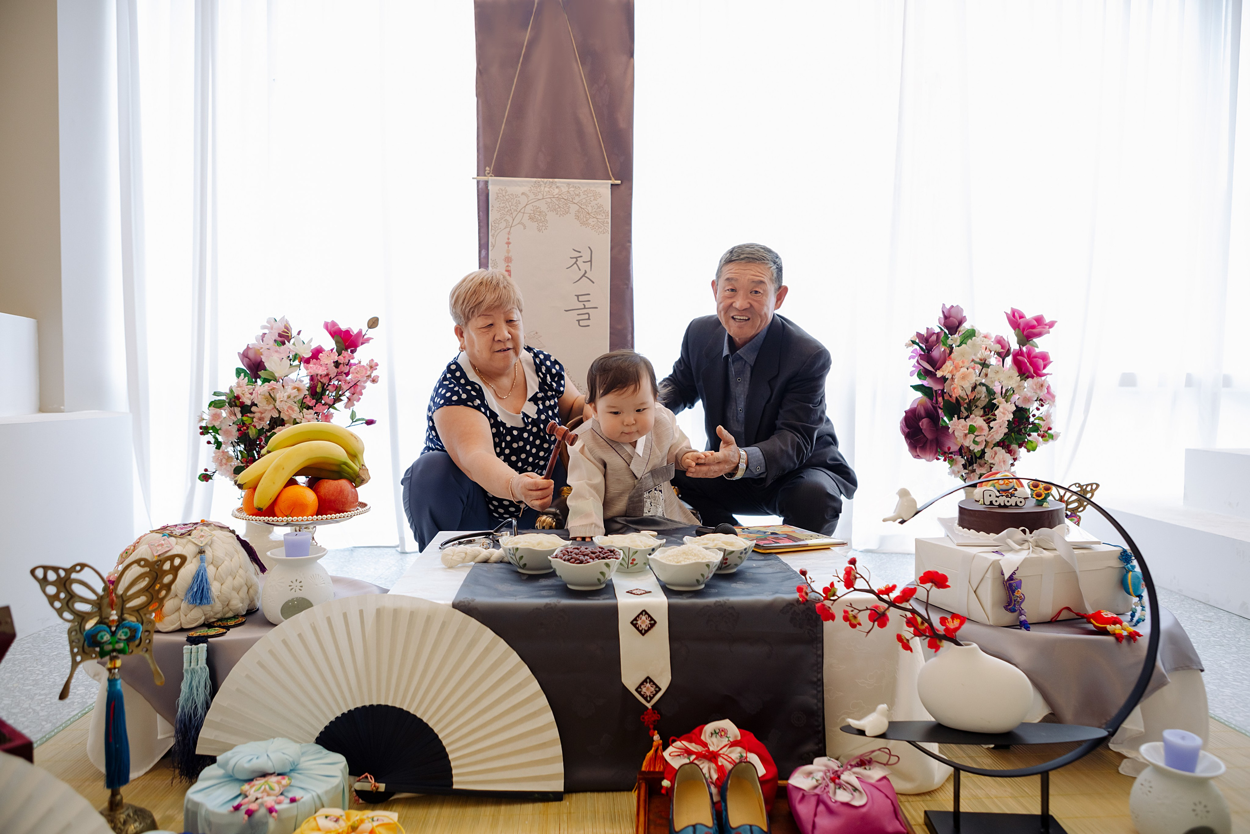 Тимофей в студии. Фотограф беременности, ньюборн и годовасиков в Корее Жанна Хан