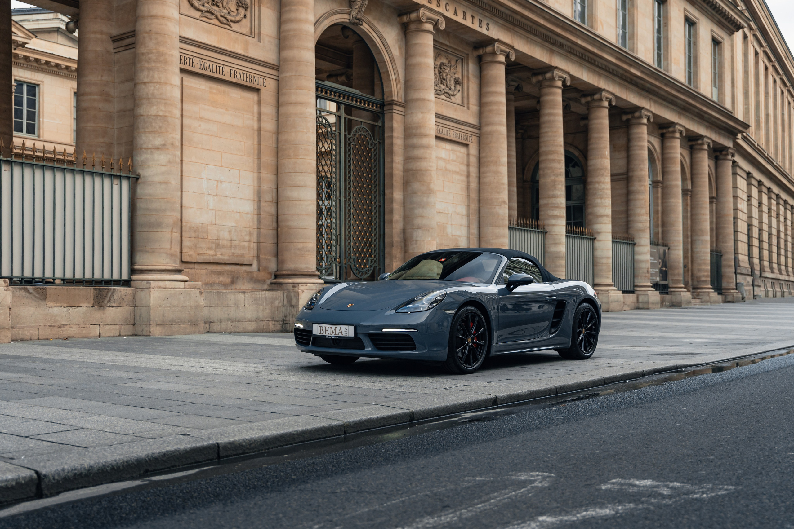 Porsche 718 Boxster. Photographe de voitures à Paris — Vitalii Motruk