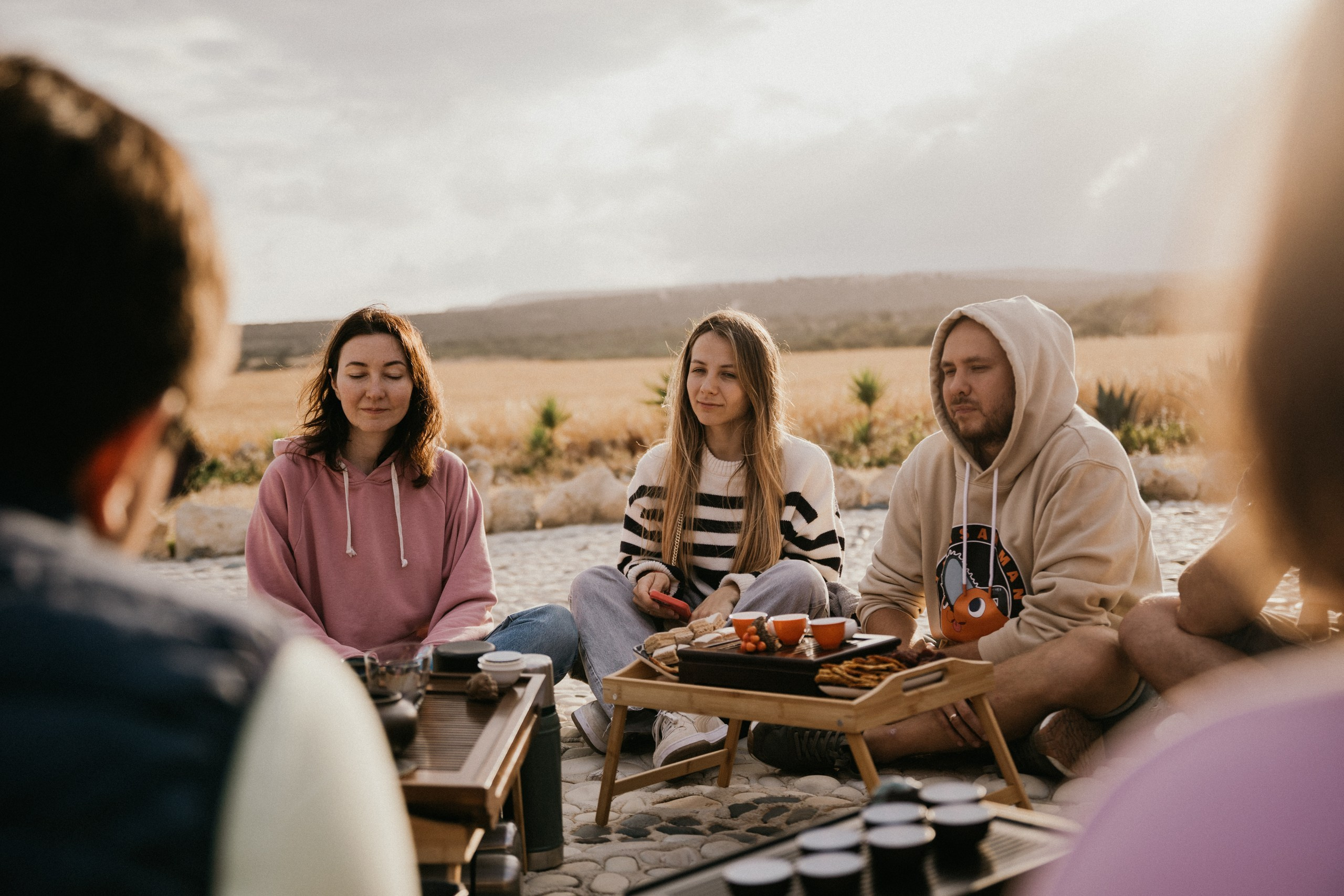 Tea time (Muntyan’s Labyrinth, Cyprus). Photographer in Barcelona capturing unique stories | Kate Chumak