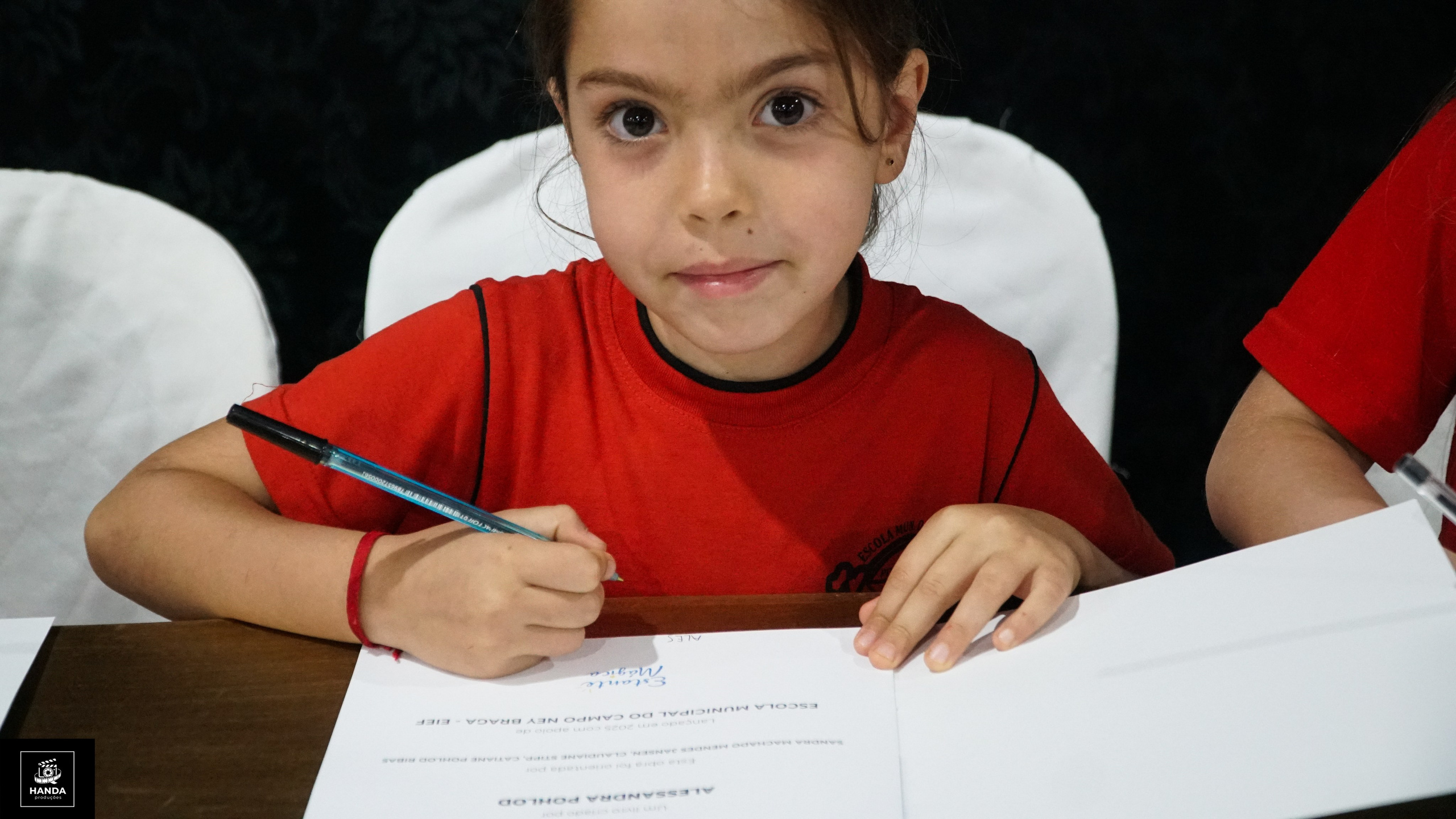 Noite autógrafos colégio Aurélio Buarque de Holanda. Handa Produções