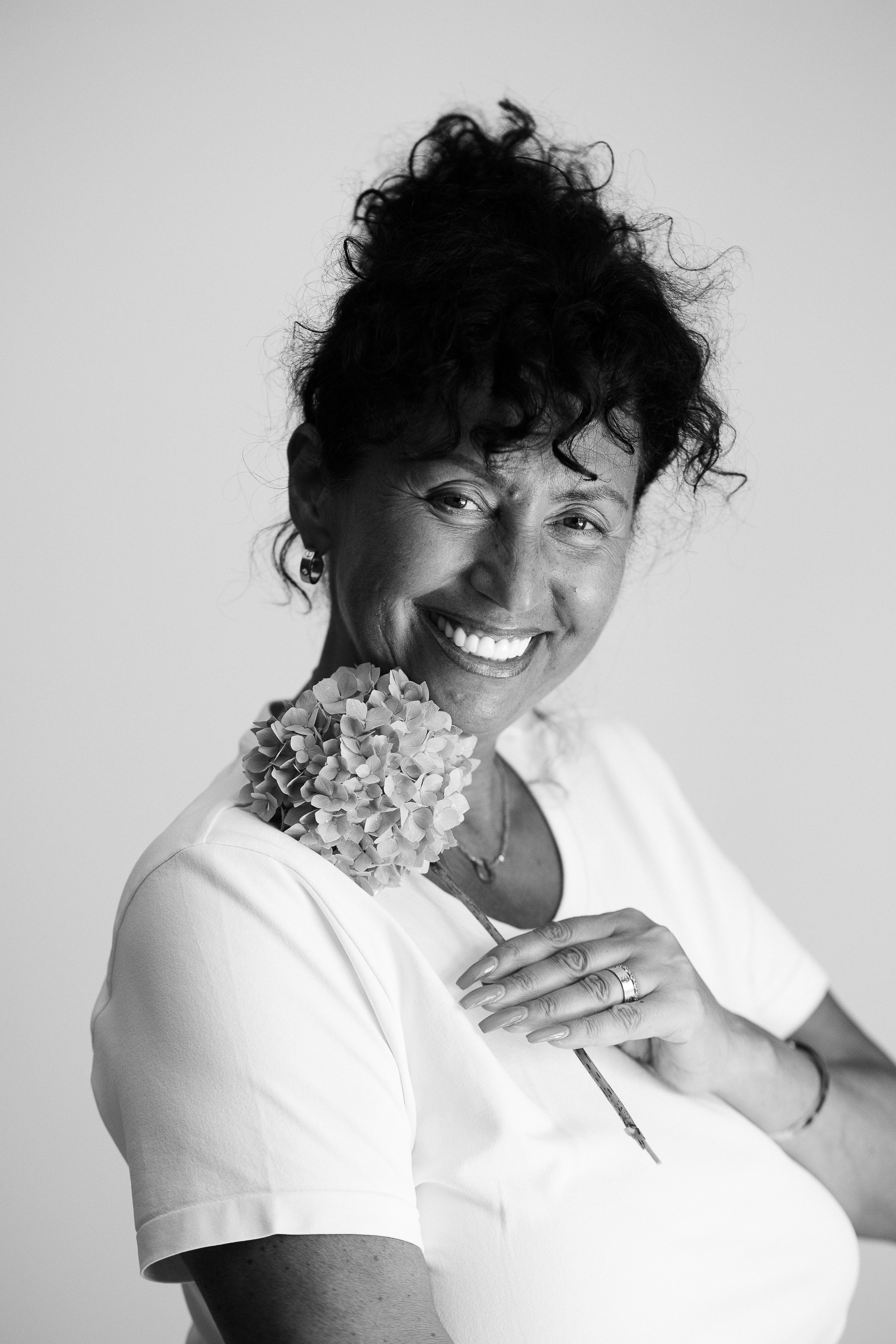 A. Rawnoir- Portrait photography by Daria Paliy.Timeless black&white portraits of women in NYC area