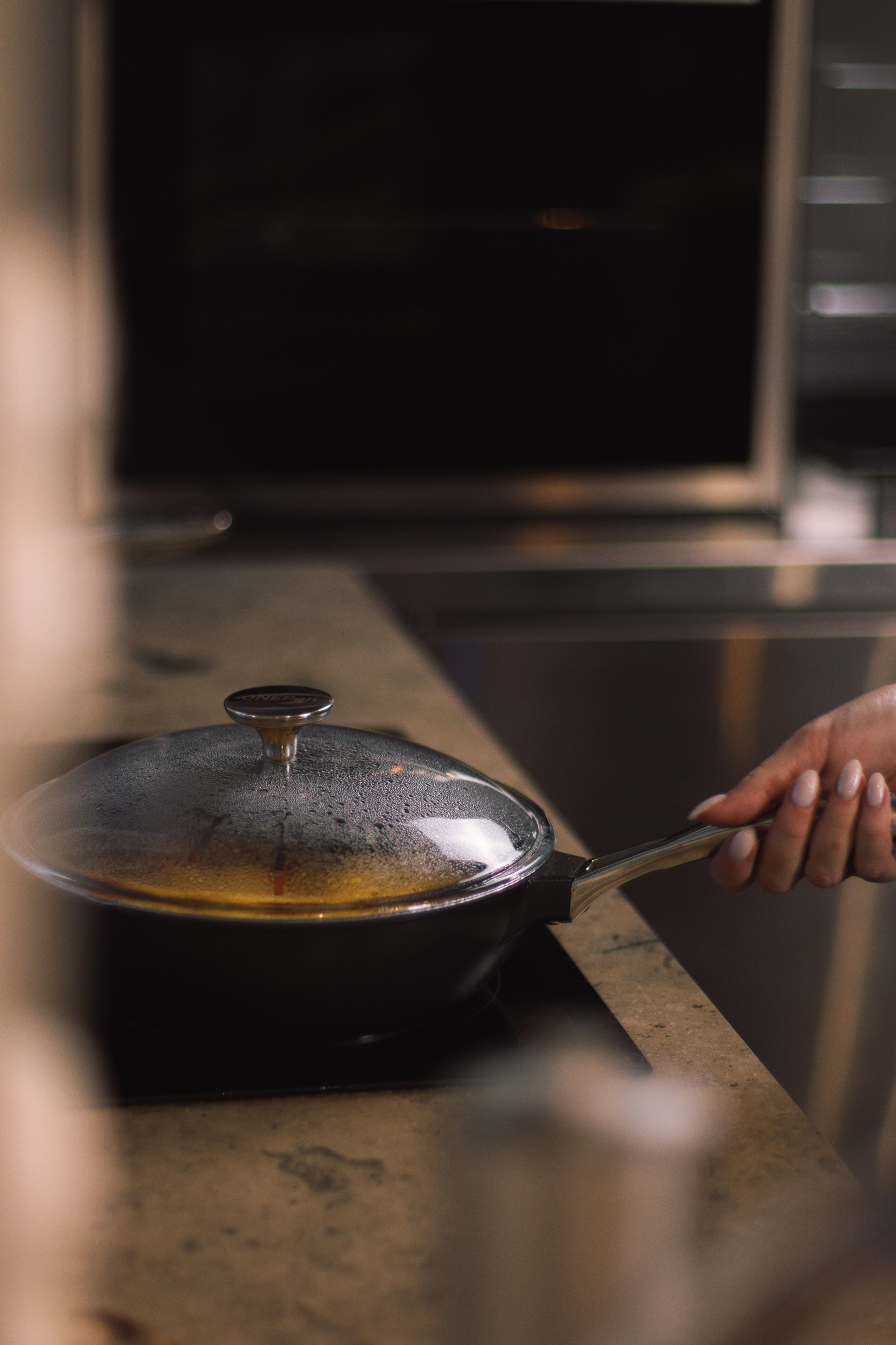 OnePan. Photographer in Gothenburg Aleksandra Stroganova