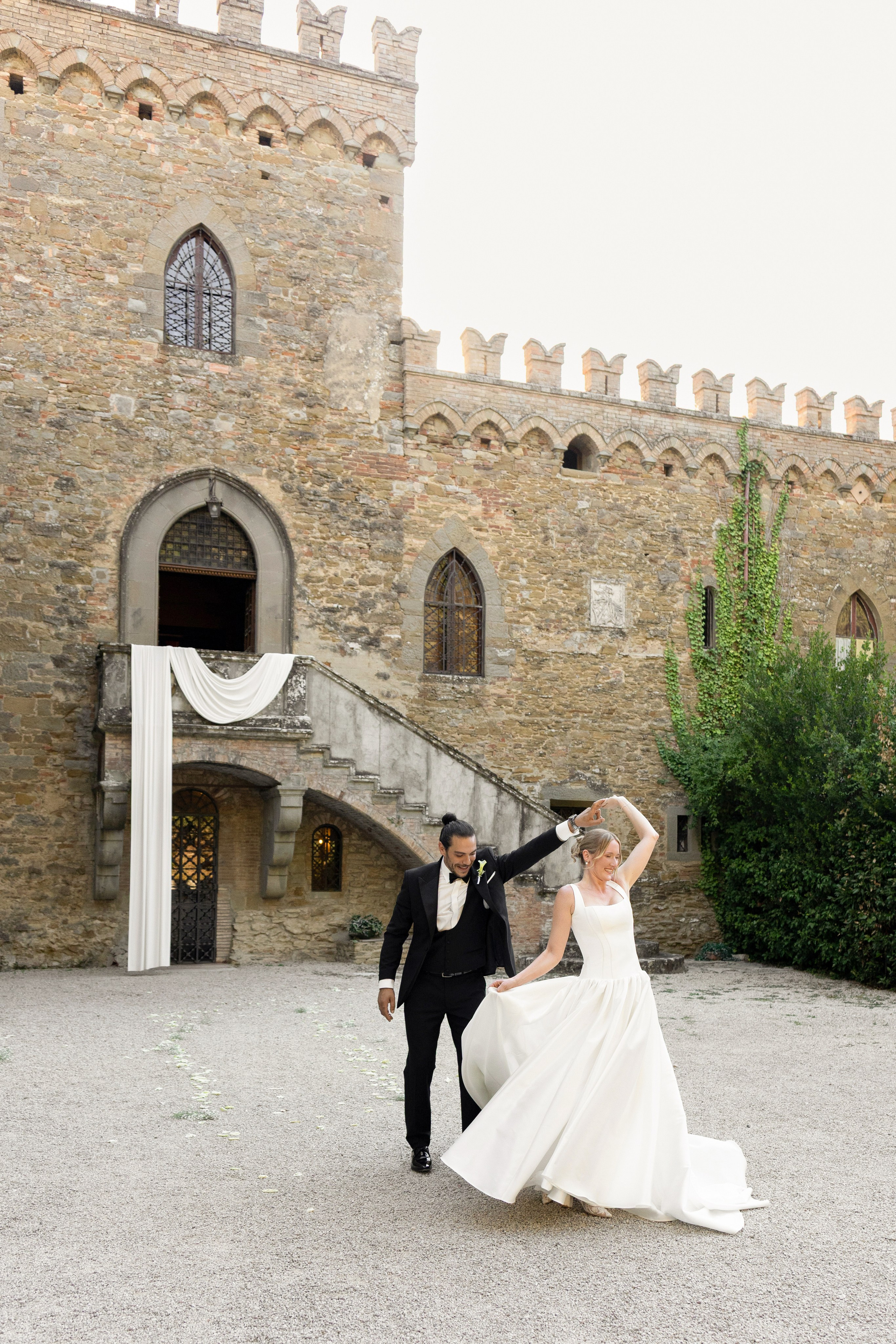 Anika & Ilyes. Wedding photographer from Germany | Shoots in Zurich, Dubai & worldwide