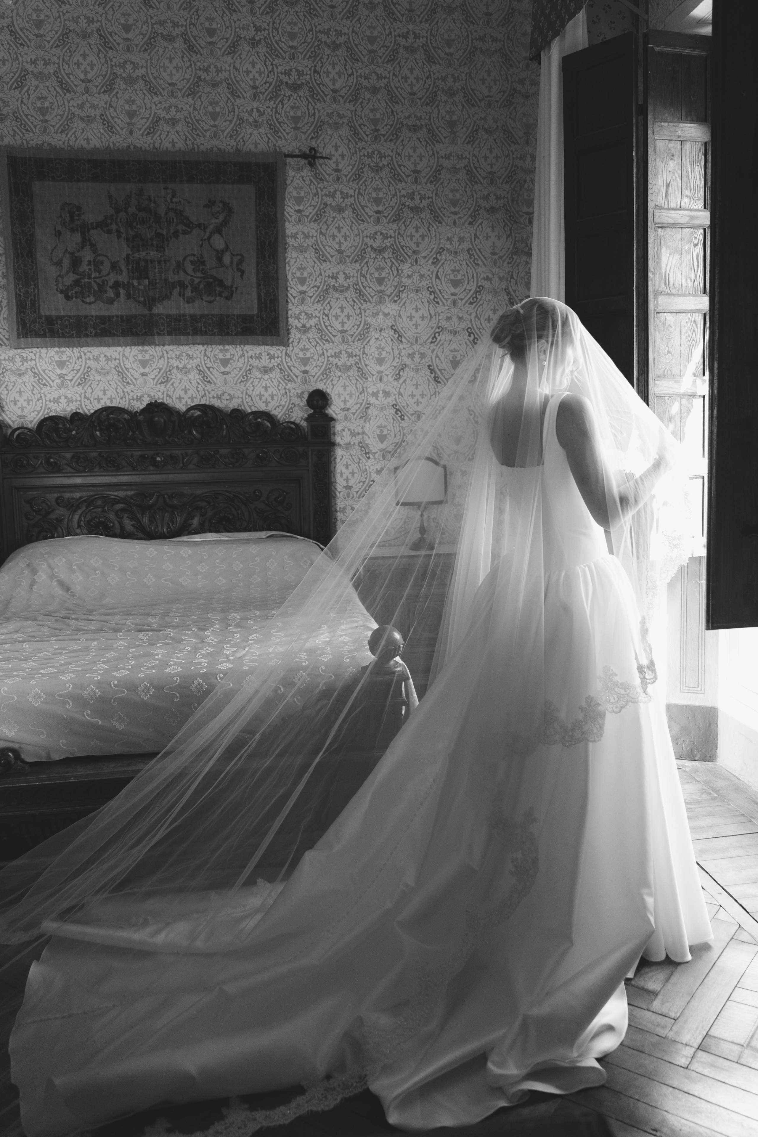 Anika & Ilyes. Wedding photographer from Germany | Shoots in Zurich, Dubai & worldwide