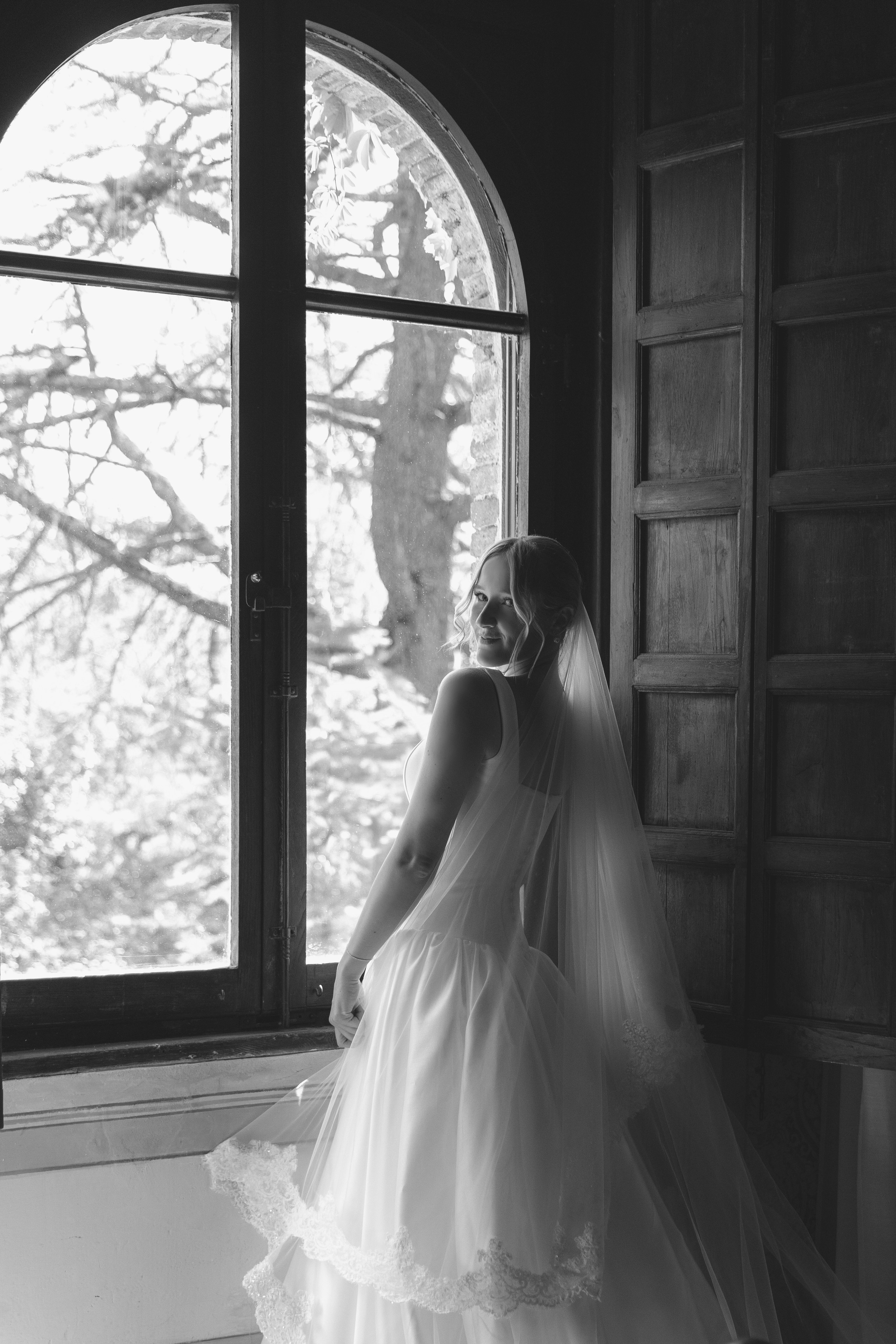 Anika & Ilyes. Wedding photographer from Germany | Shoots in Zurich, Dubai & worldwide