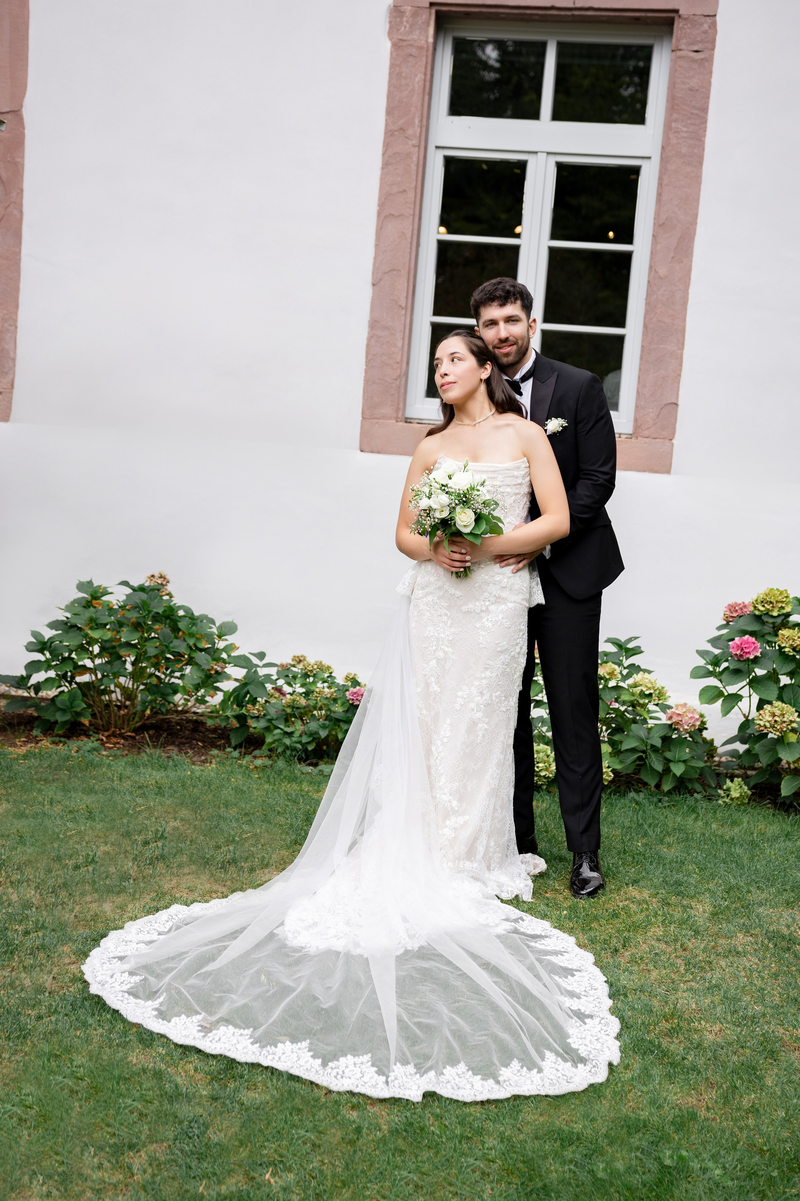 Joanna & James. Wedding photographer from Germany | Shoots in Zurich, Dubai & worldwide