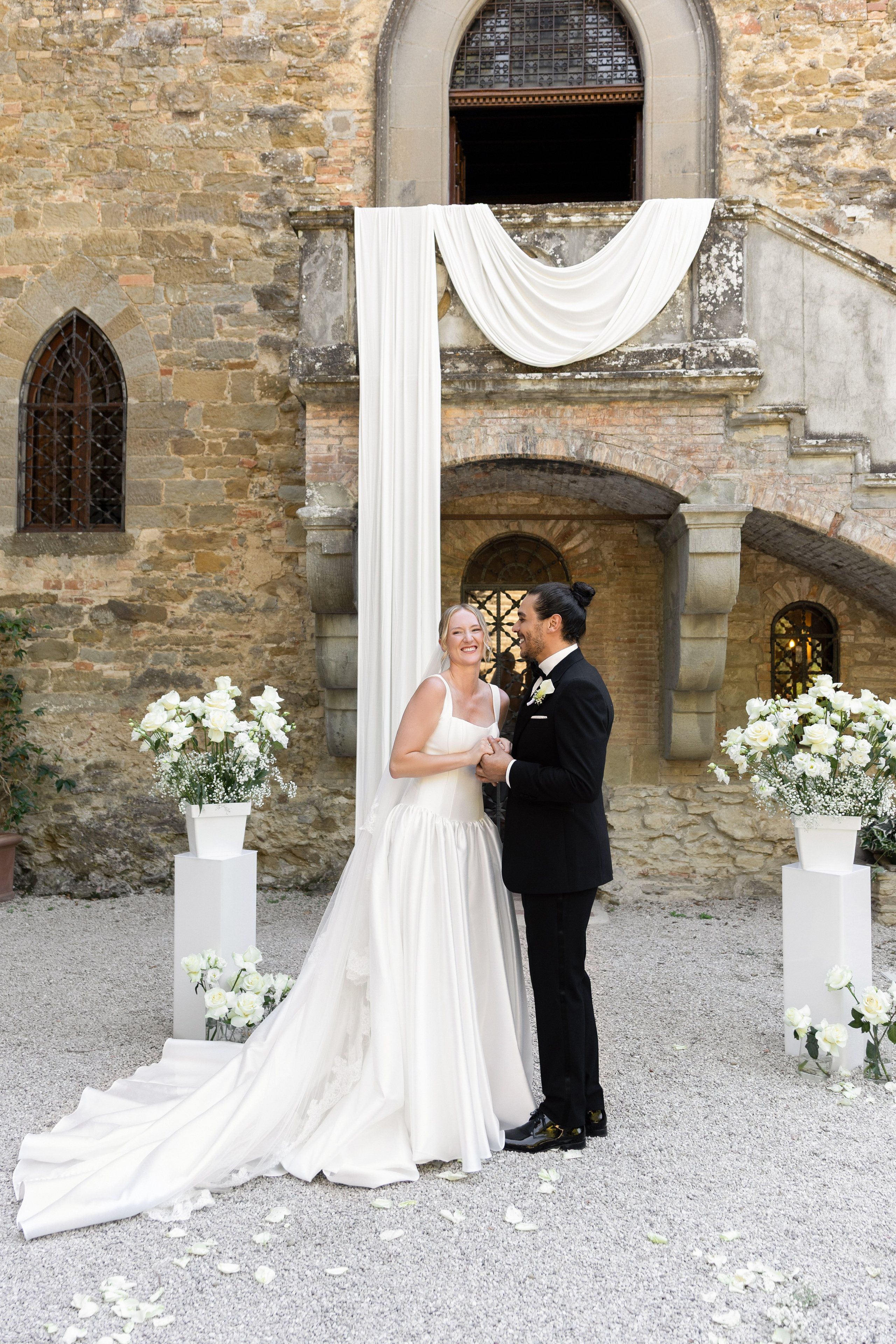 Anika & Ilyes. Wedding photographer from Germany | Shoots in Zurich, Dubai & worldwide