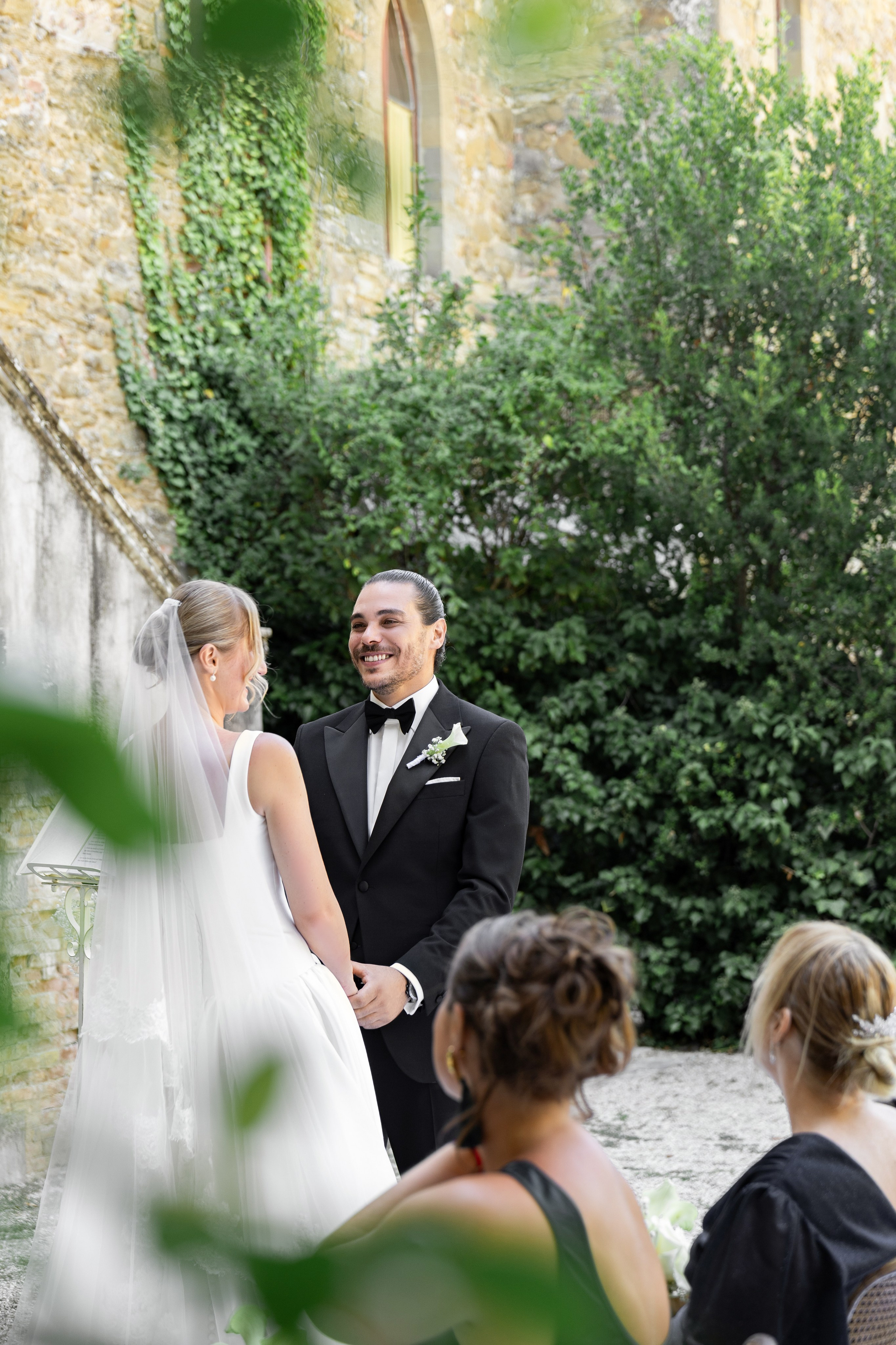 Anika & Ilyes. Wedding photographer from Germany | Shoots in Zurich, Dubai & worldwide