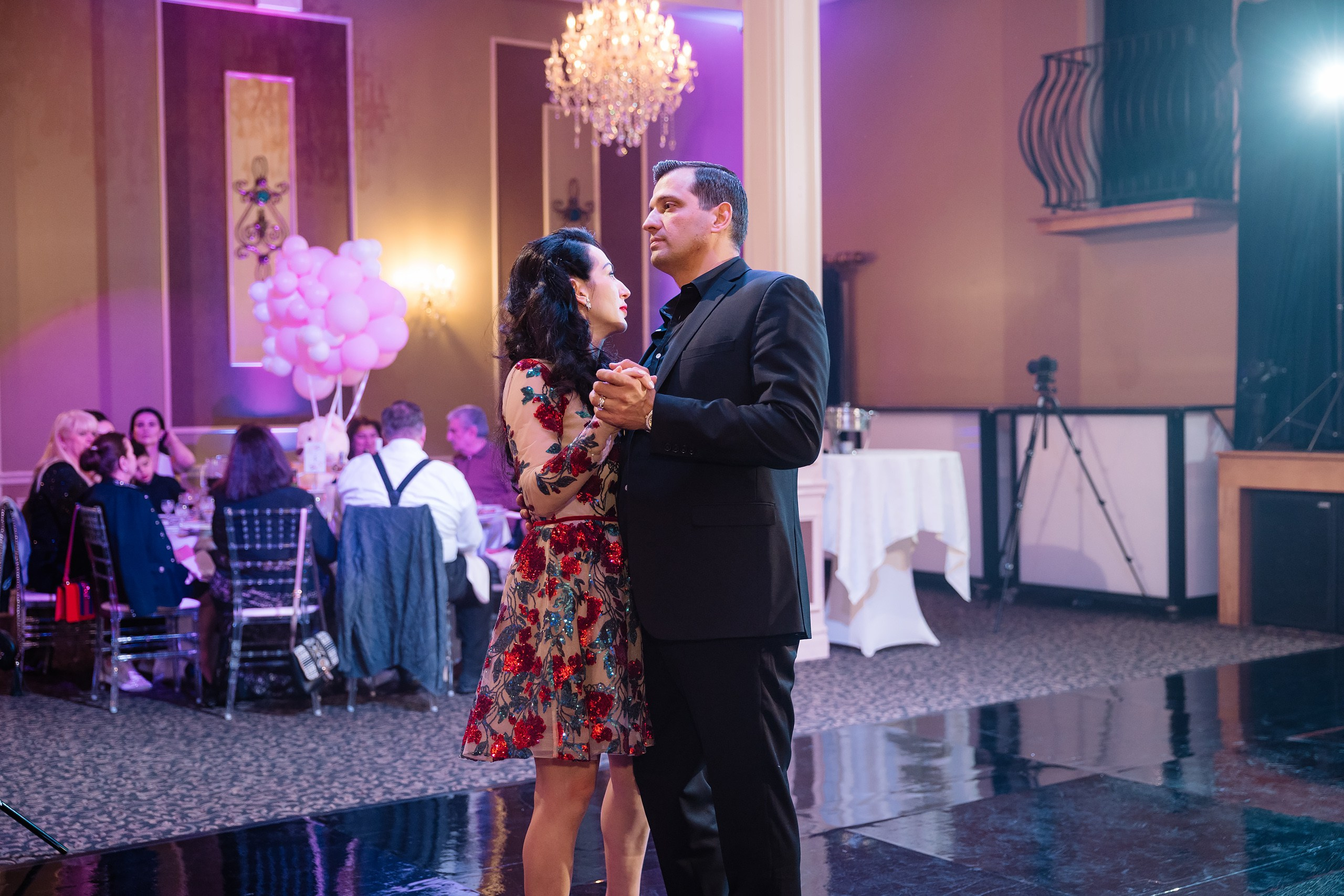 04.13.2025 First birthday. Wedding family event photographer in Chicago Nick Yushevich