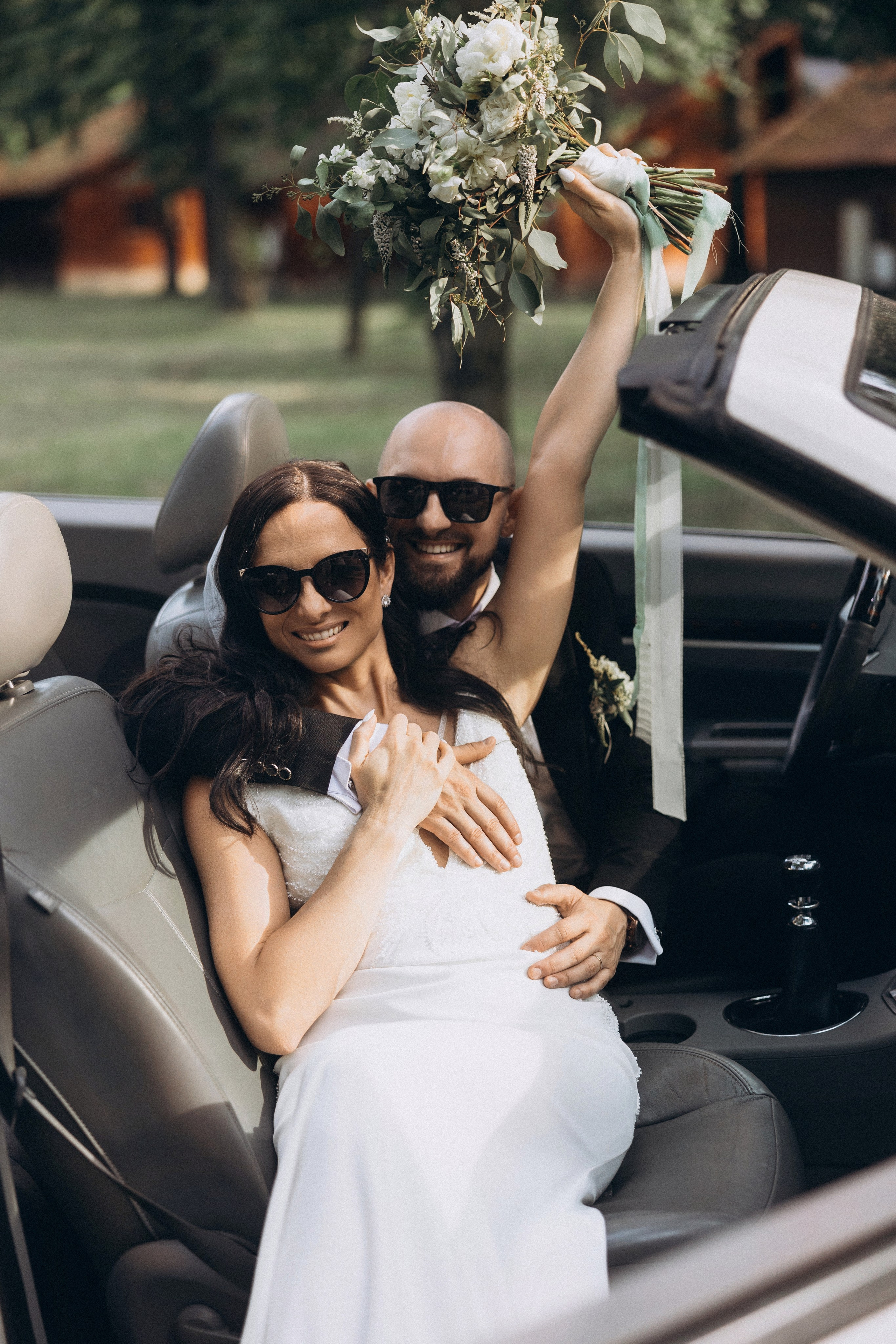 Claudia & Octavian. Wedding Photographer, based in Iasi, Romania, but will travel all over the globe to make sure you look amazing in all your wedding photos