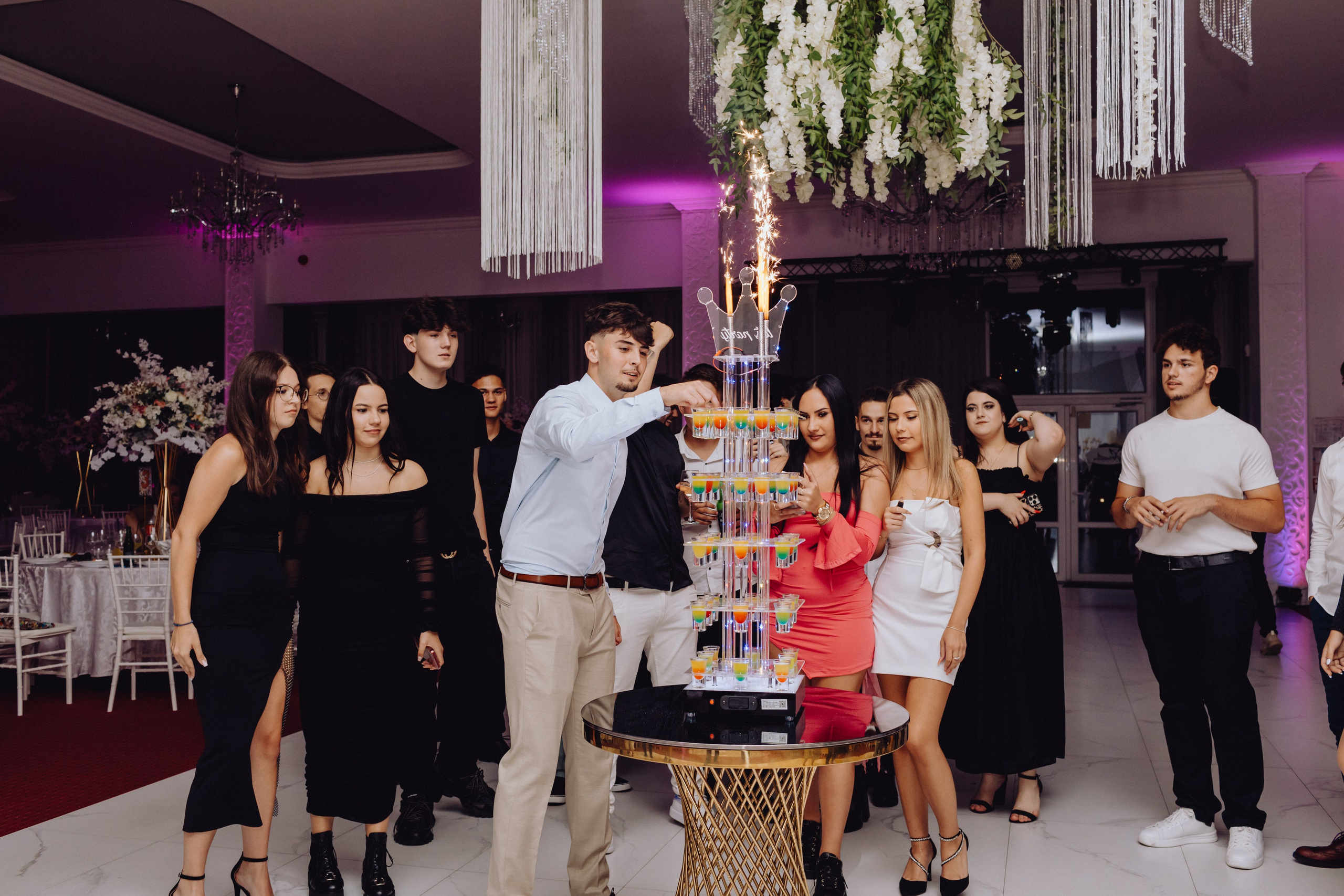 Single-Video. Wedding & couple photographer from Romania Rut Vetan