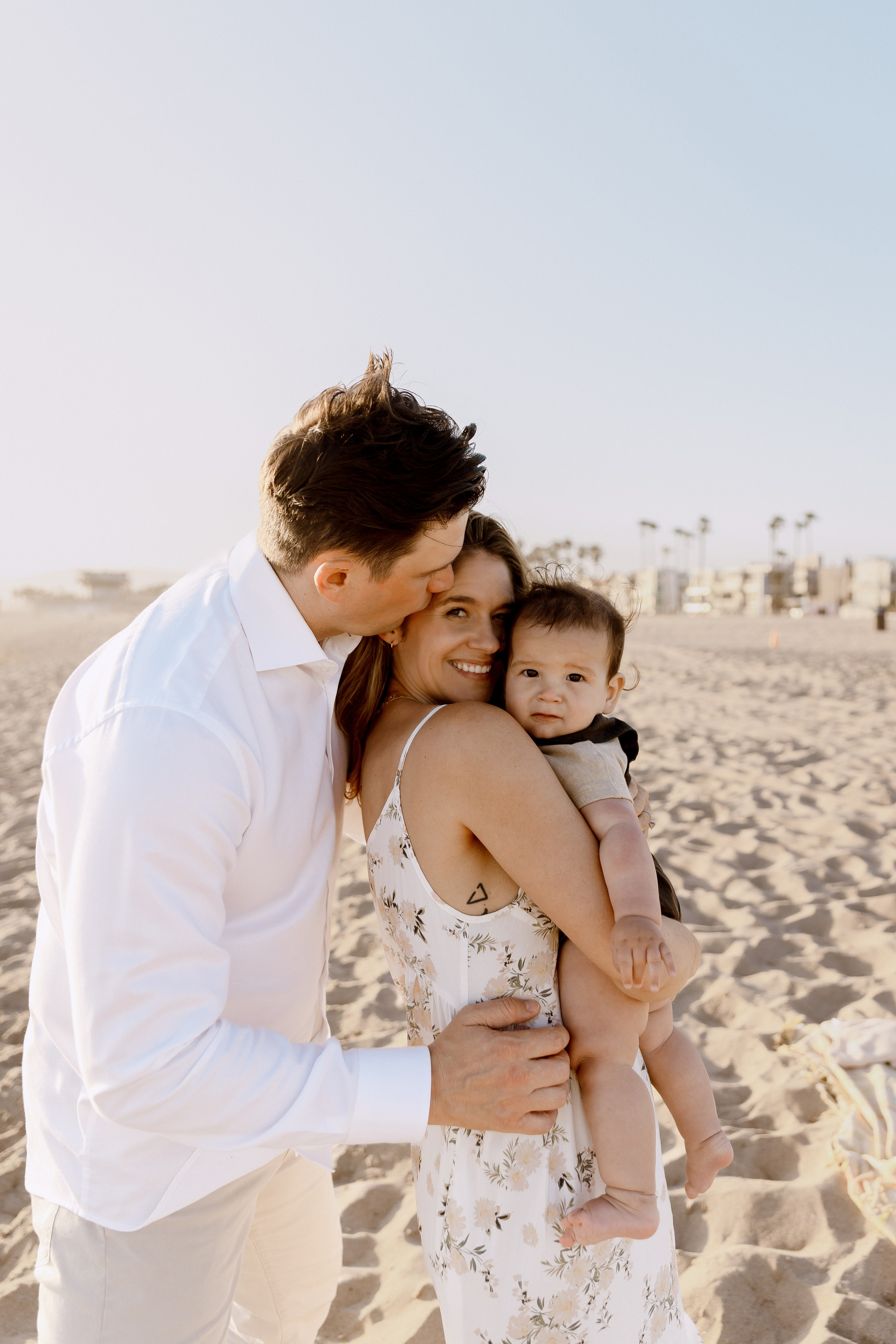 Family Photoshoot at Venice Beach, Los Angeles | Taya Frank. Southern California Family and Couple Photographer