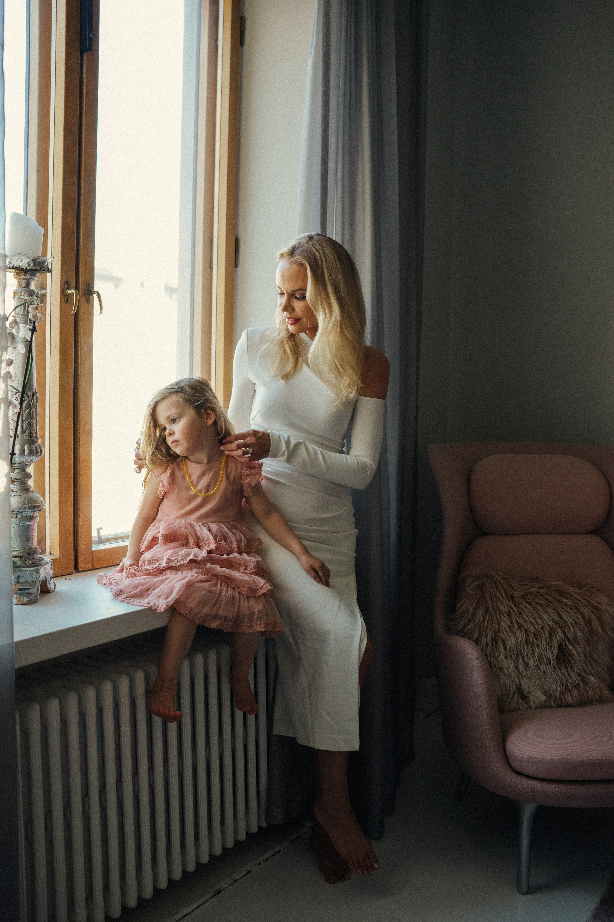 L&H. Wedding and potrait photographer in Helsinki Vickan O