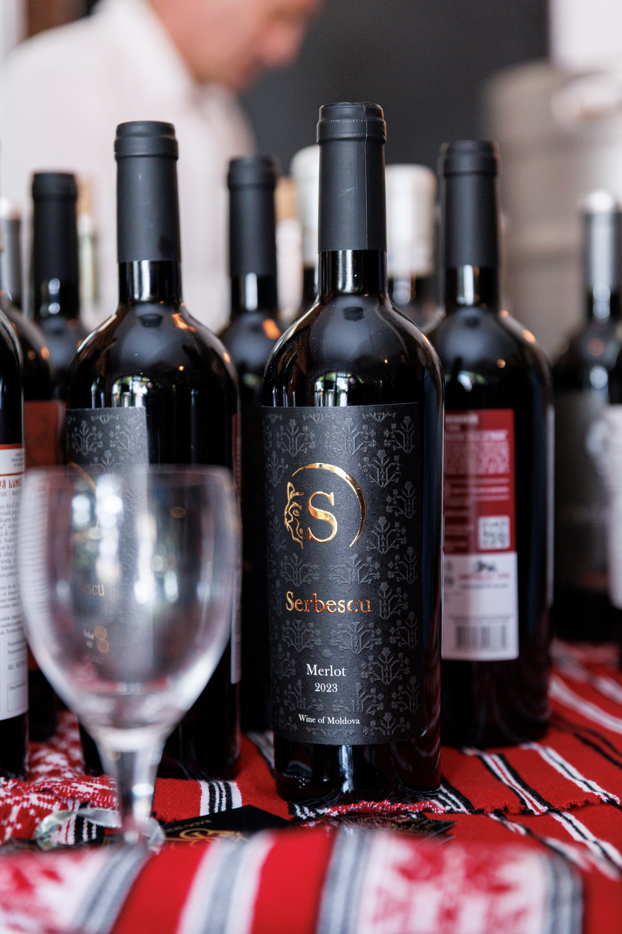 Hora Dorului 2025. Dienstleistungen