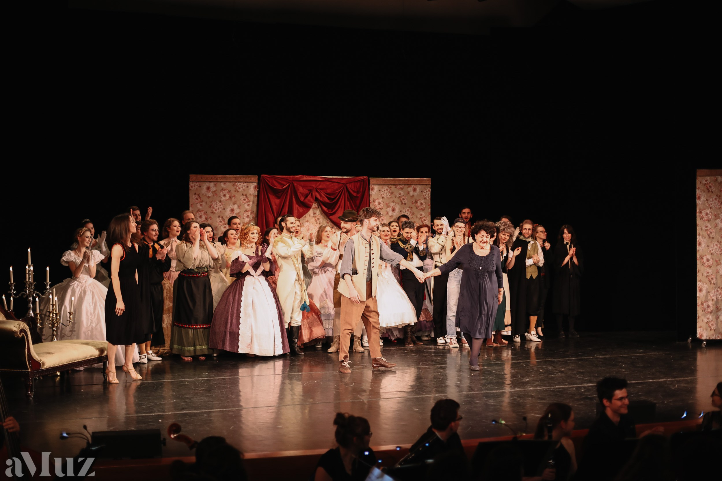 Opera Łąkowa. Fotograf Ślubny Warszawa - Sesje Biznesowe Rodzinne Eventy