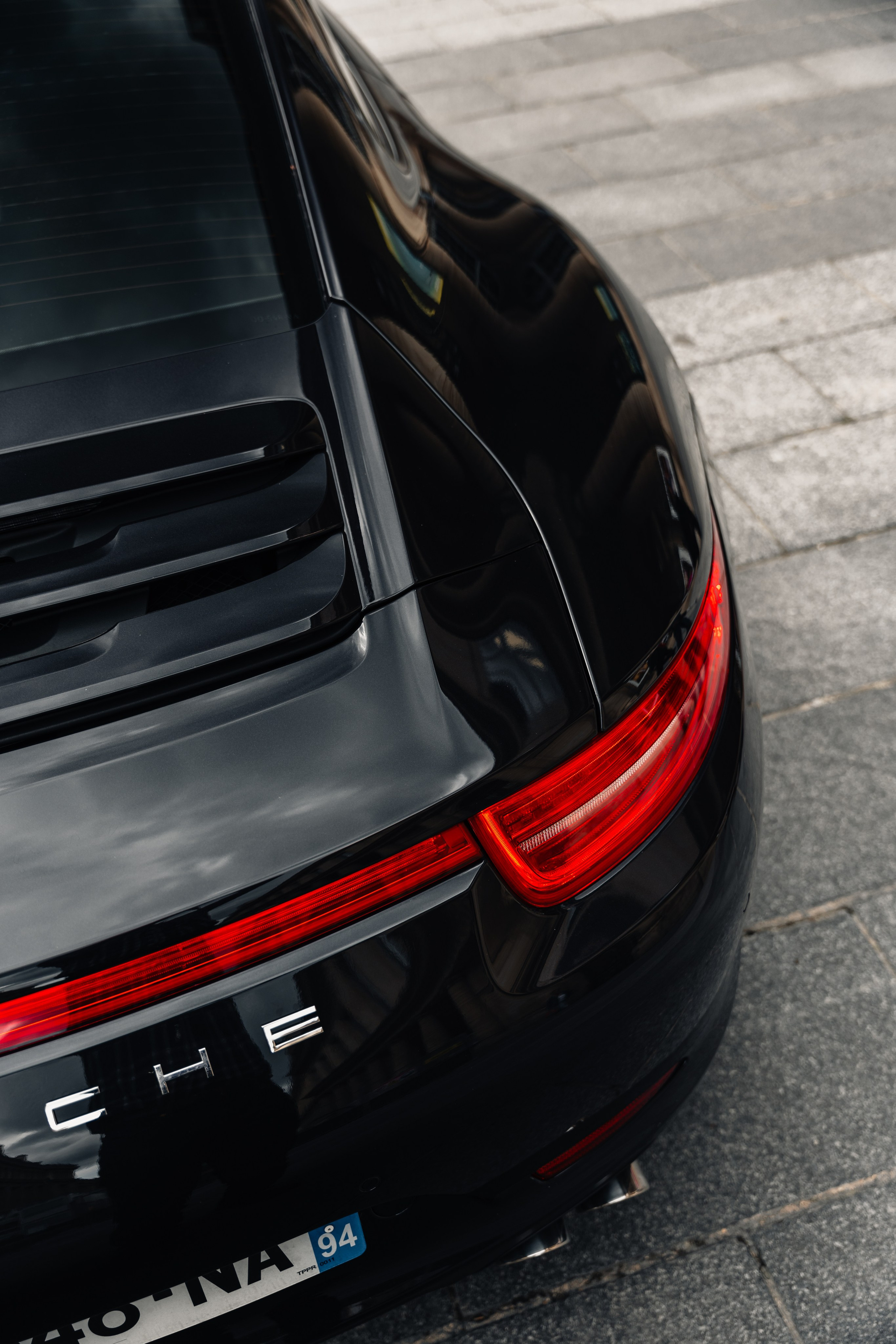 Porsche 991 Carrera 4. Photographer in Paris — Vitalii Motruk