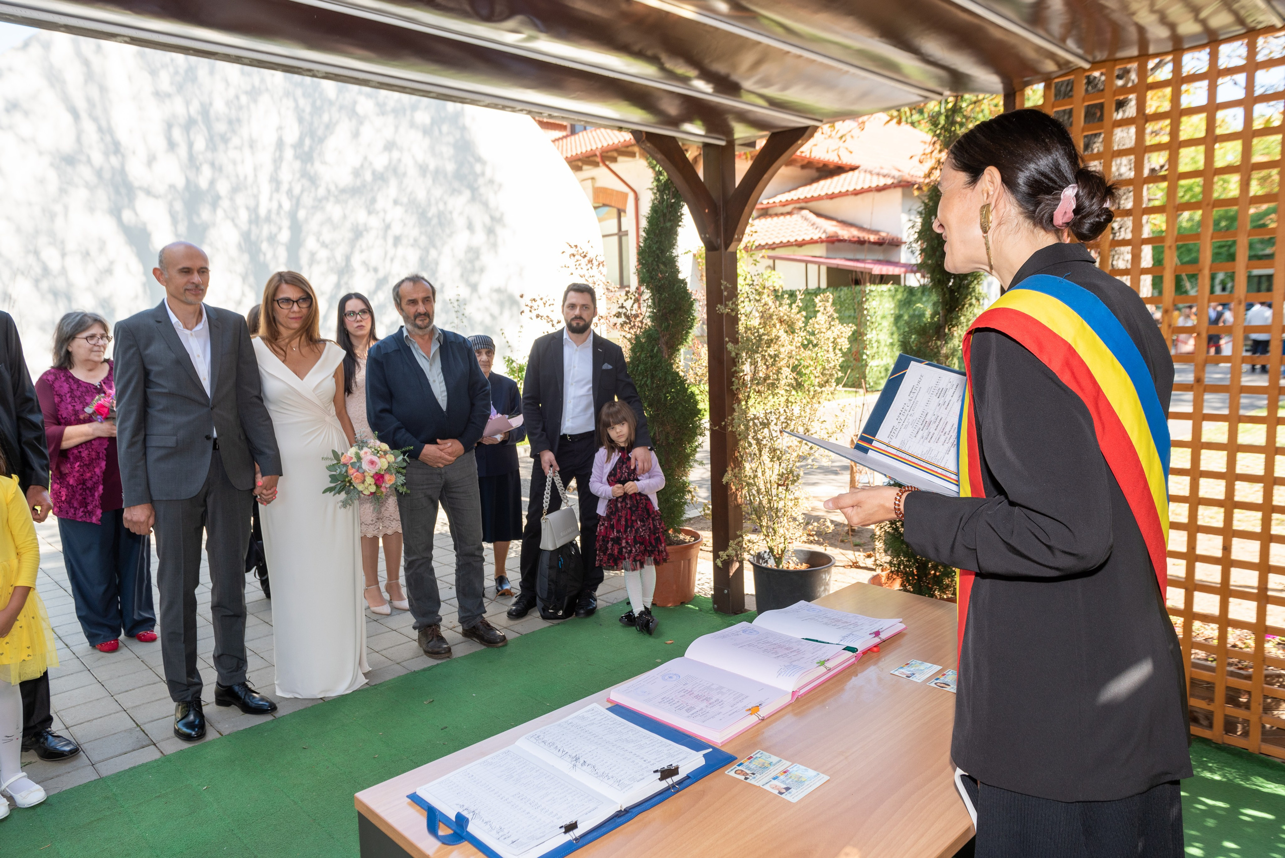 Cununie civila, fotograf cununie civila bucuresti, fotograf stare civila, cununie la Sector 1 Bucuresti, fotografii de la cununie, fotograf de nunta, fotografii nunta de la starea civila, pozing mireasa, obiceiuri, fotografie profesionala nunta