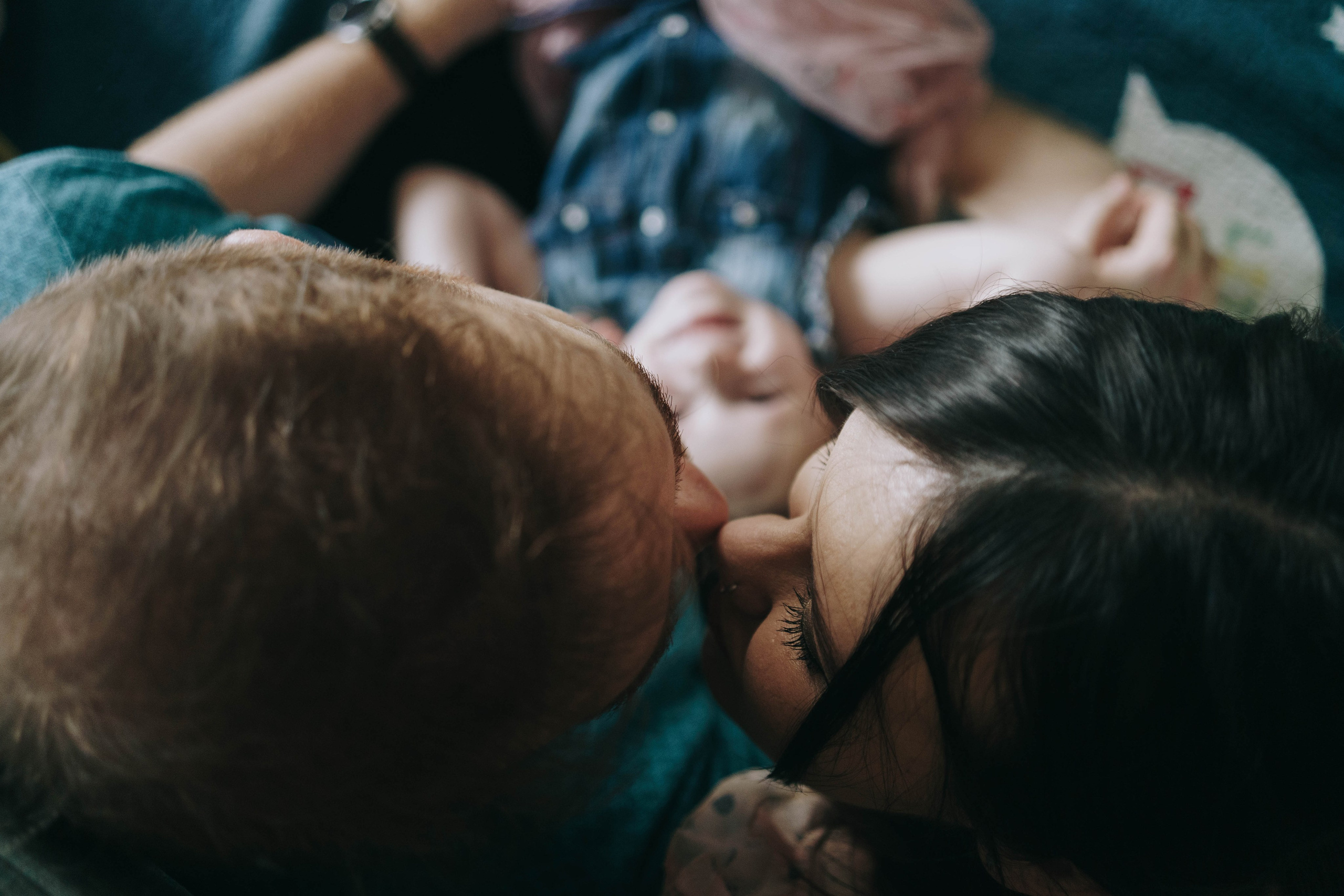 Family photo shoot. Buenos Aires. Photographer @elmirkami in the city of Buenos Aires