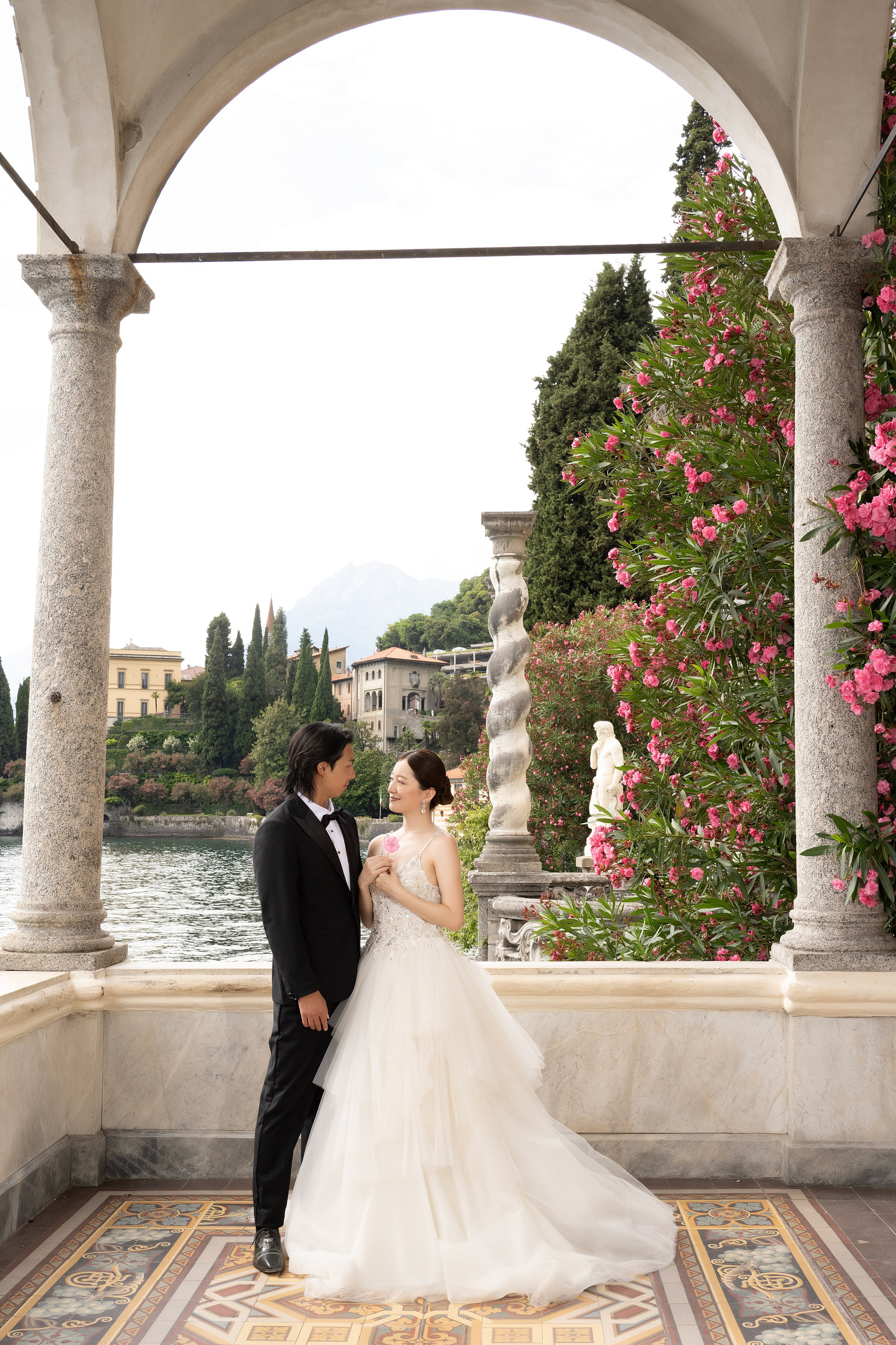 Wedding Villa Monastero. Fotografo matrimonio Lago di Como Ferrari Media Production