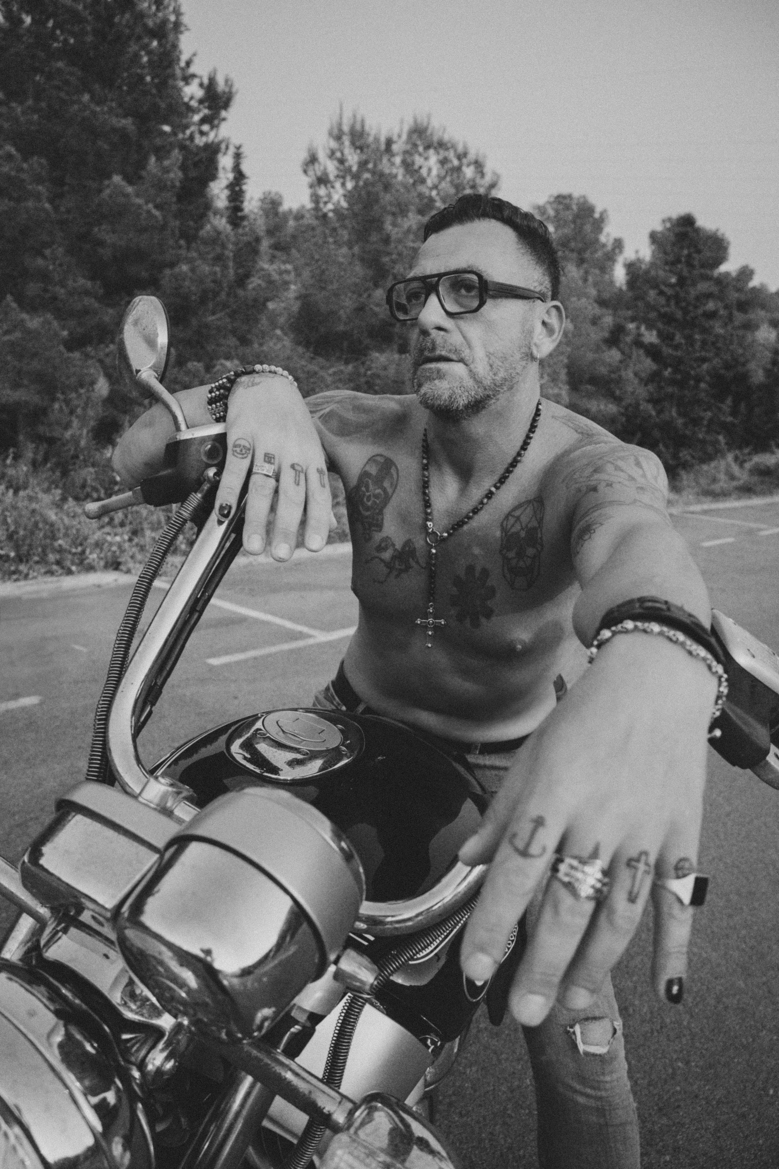 Фотосессия пары на мотоцикле. Профессиональная фотосъемка в Калафелле — Елена Медведева