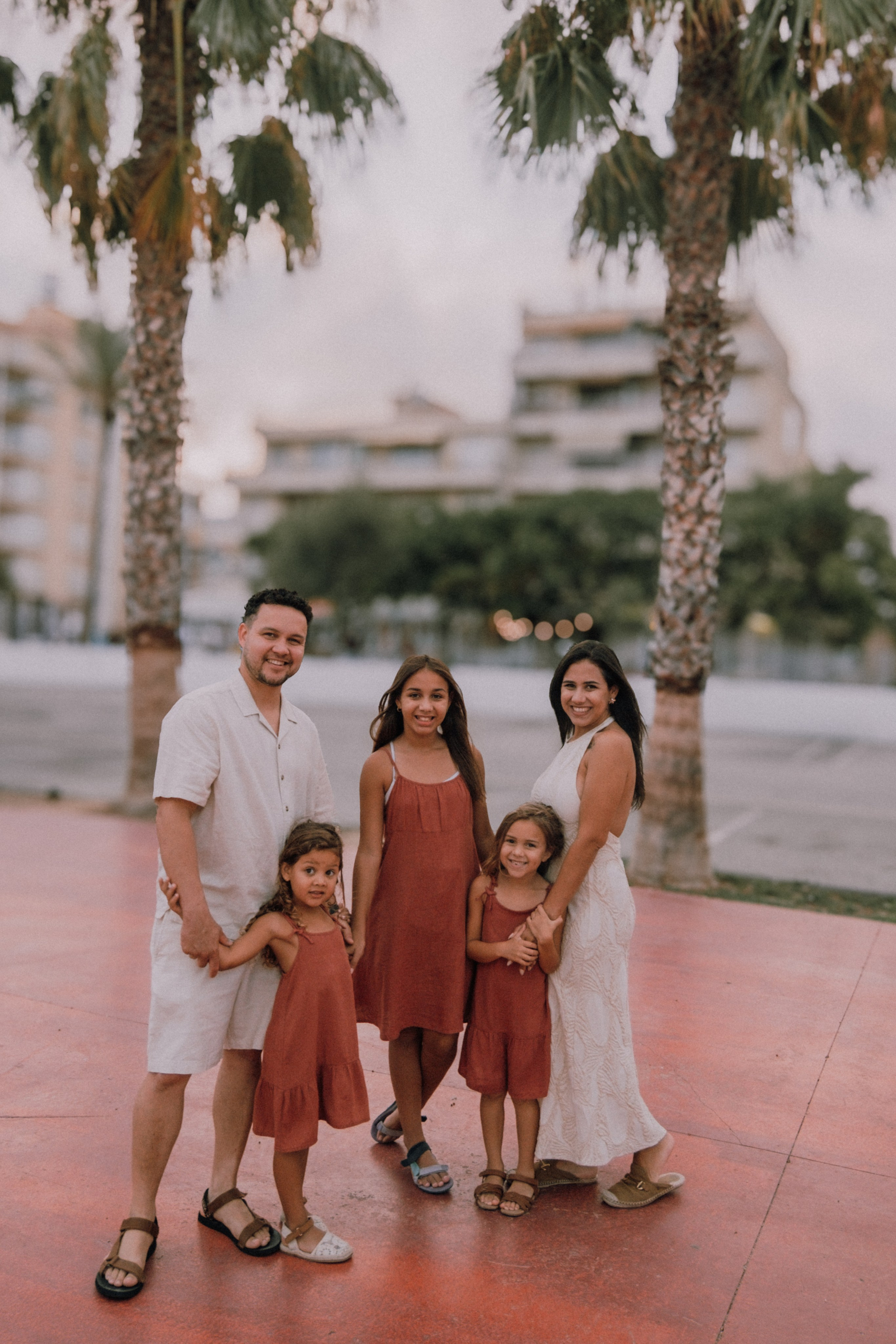 Семейная фотосессия на пляже. Профессиональная фотосъемка в Калафелле — Елена Медведева