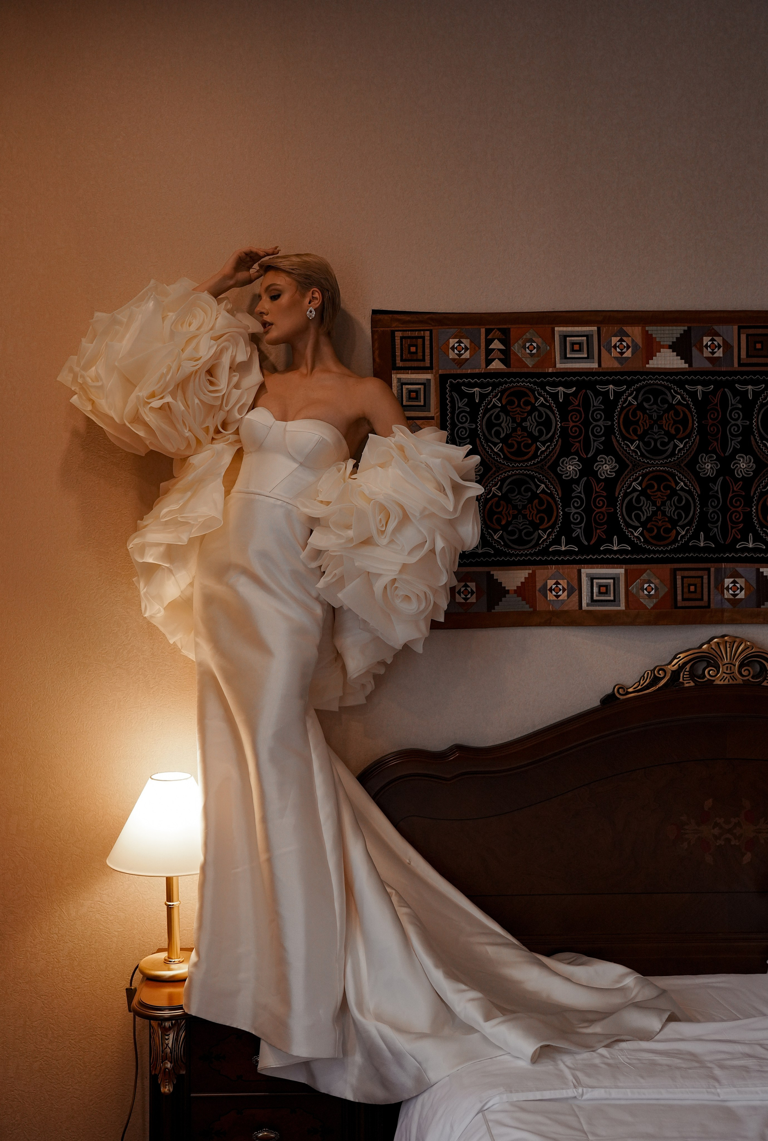 Николь Амир