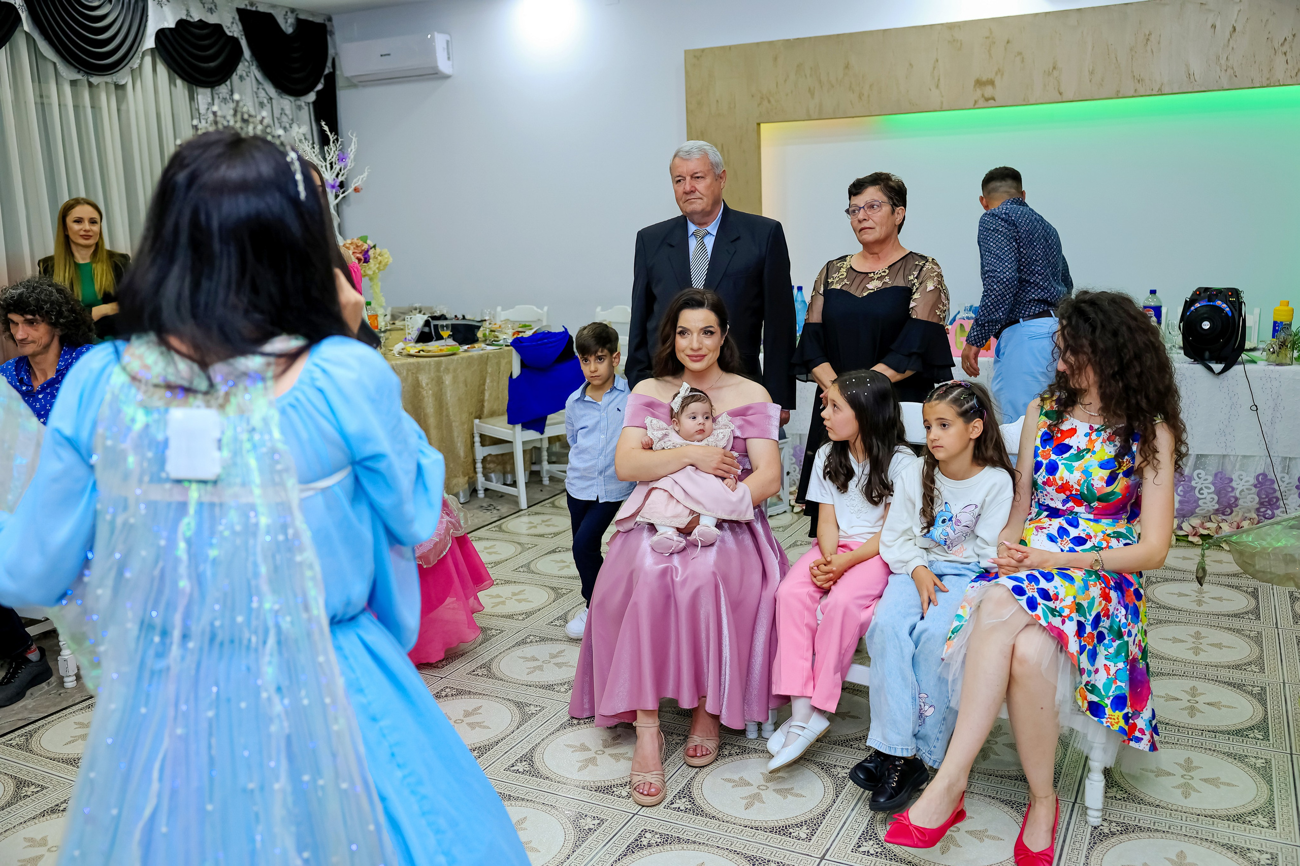 Iris Stefania. Moments By Gub